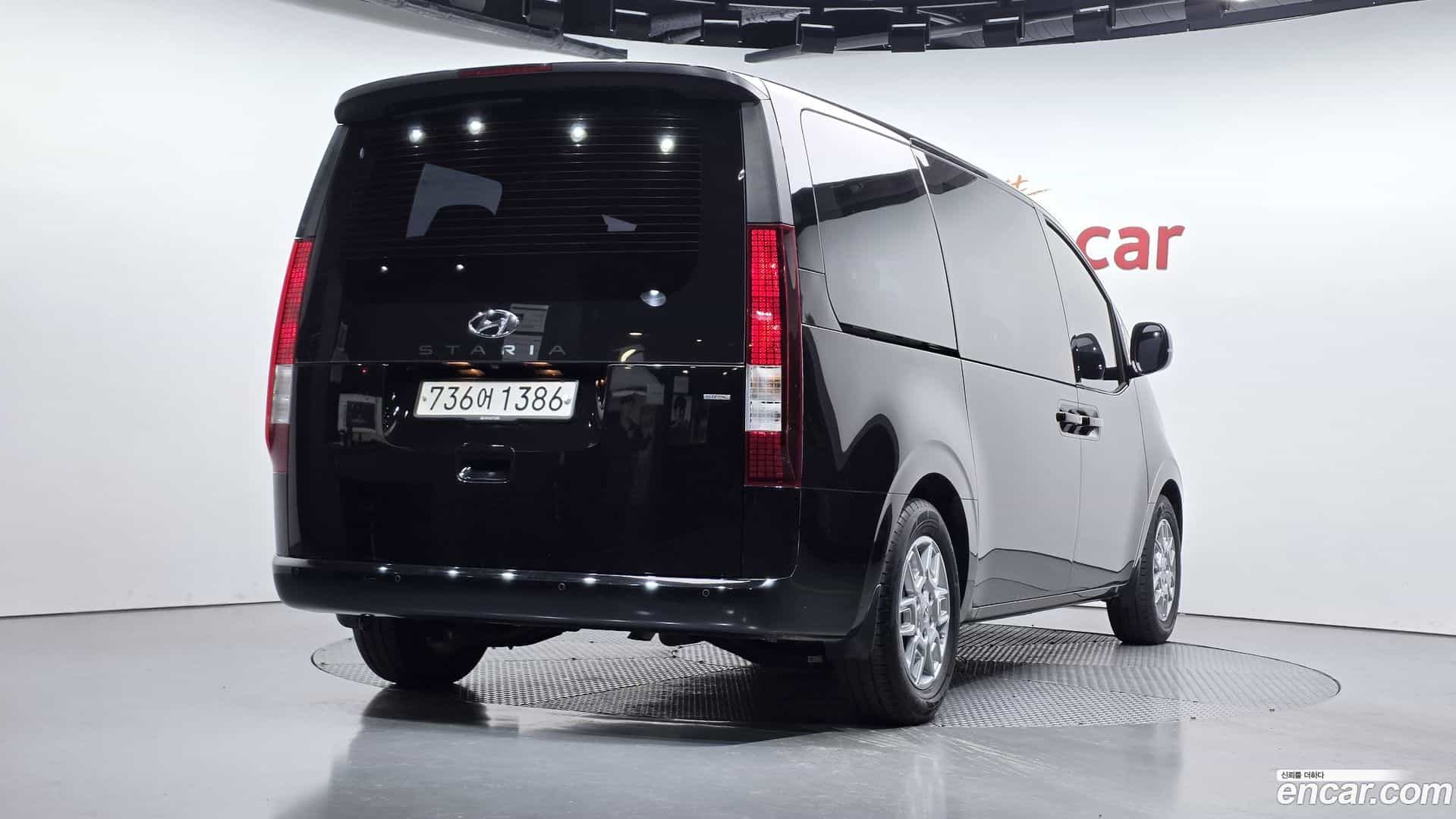 Staria Hyundai 2022.3-OUTER-002