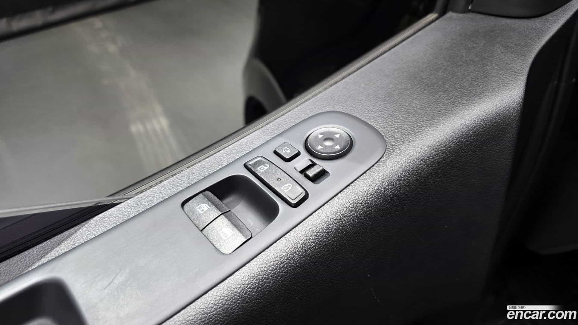 Staria Hyundai 2022.3-OPTION-022