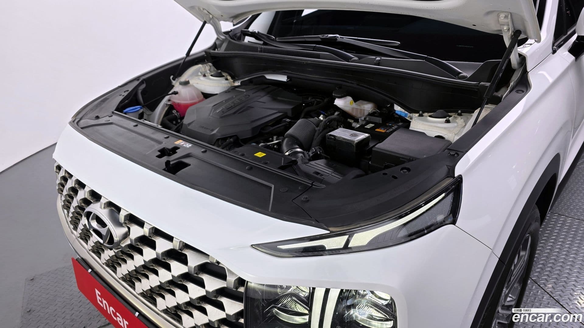 Main__Slider__Photo:Santafe Hyundai 2023.6-5