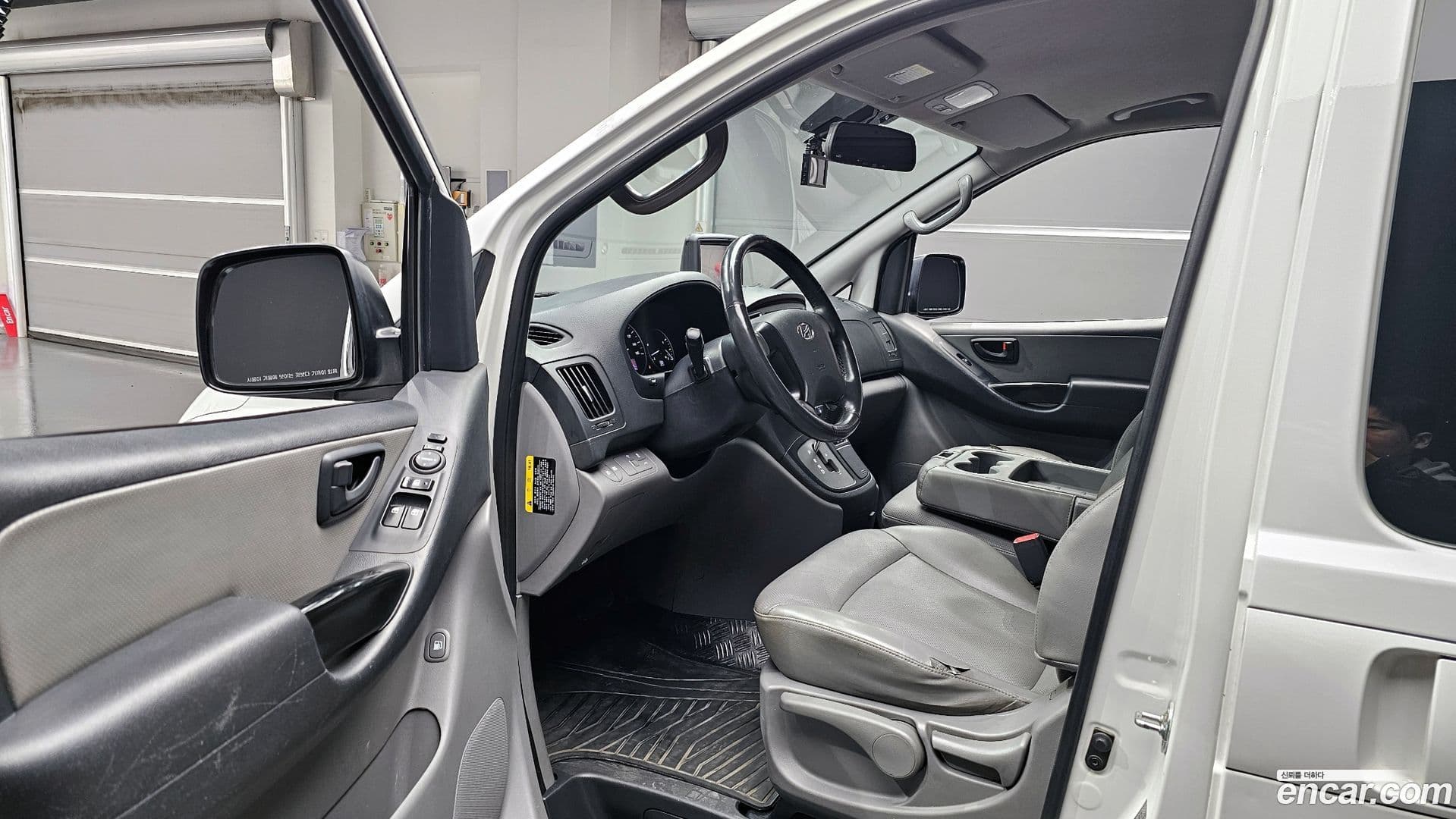 Main__Slider__Photo:Starex Hyundai 2017.3-9