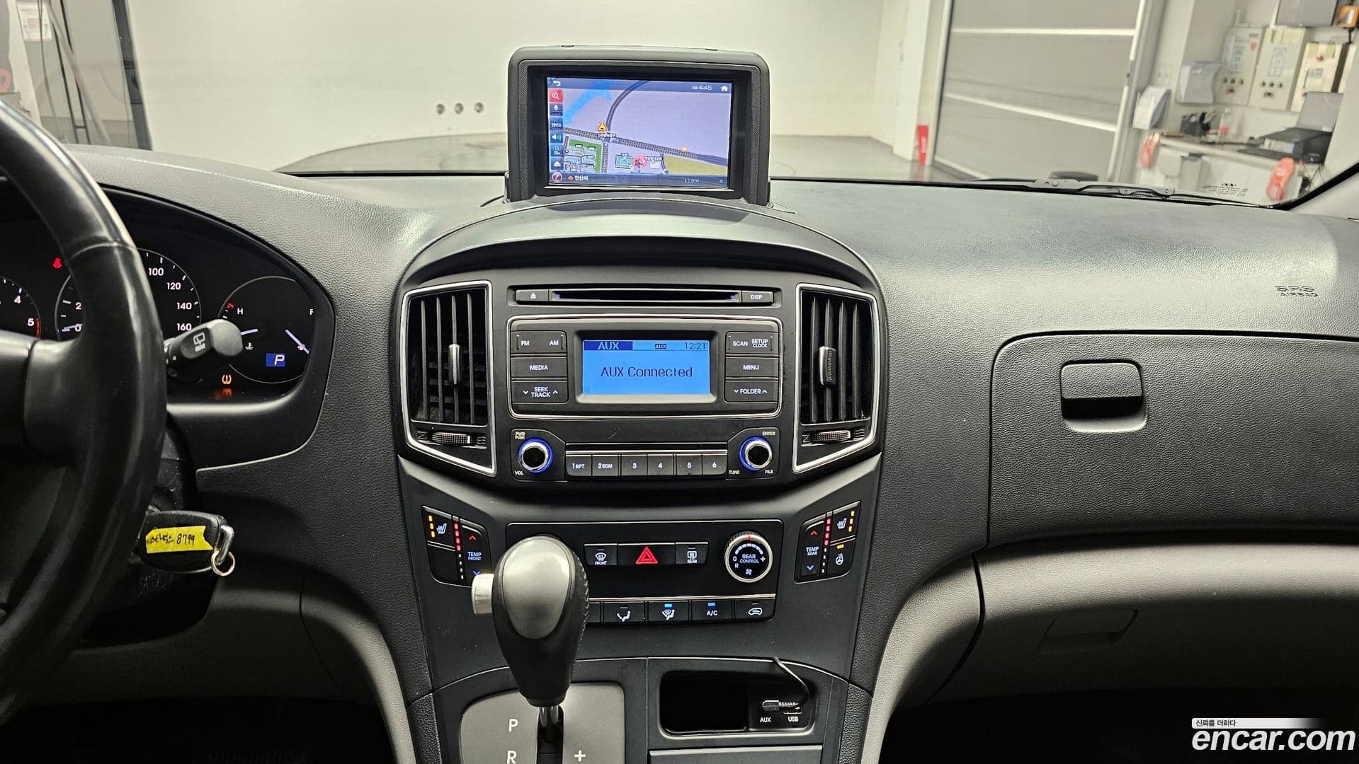 Main__Slider__Photo:Starex Hyundai 2017.3-18