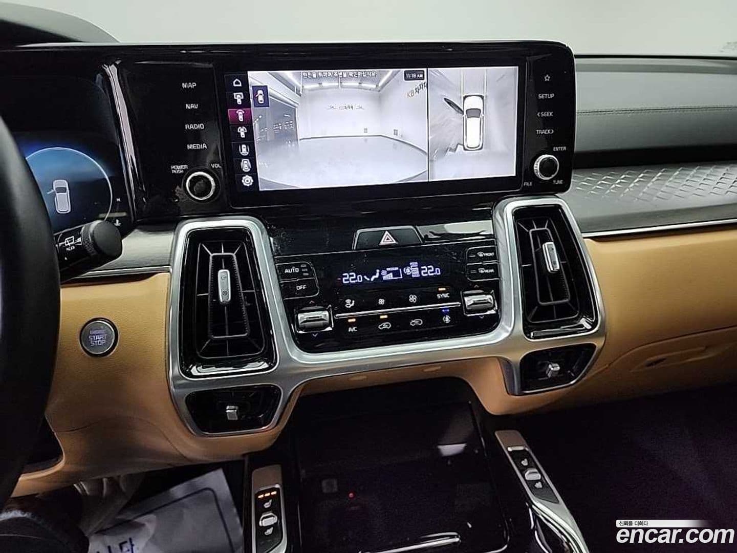 Main__Slider__Photo:Sorento Kia 2021.0-9