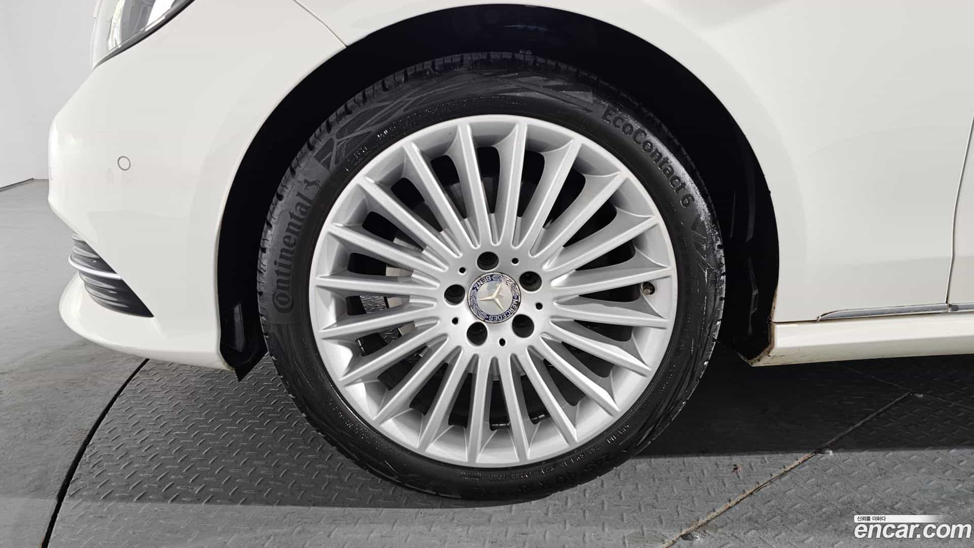 E-Class Mercedes-Benz 2016.1-OUTER-005