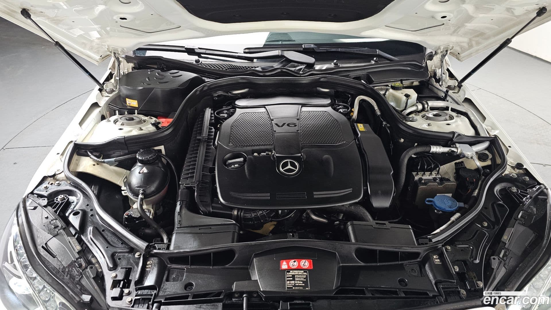 Main__Slider__Photo:E-Class Mercedes-Benz 2016.1-5