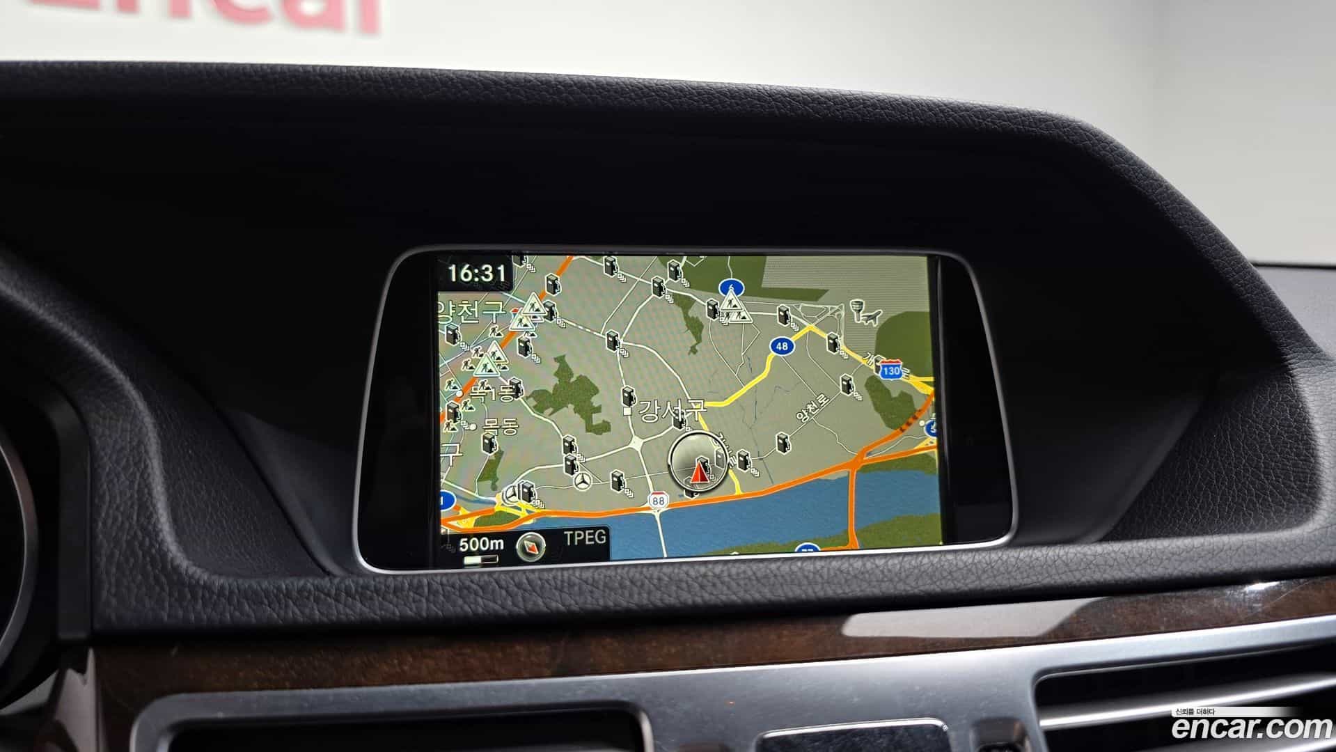 E-Class Mercedes-Benz 2016.1-OPTION-018