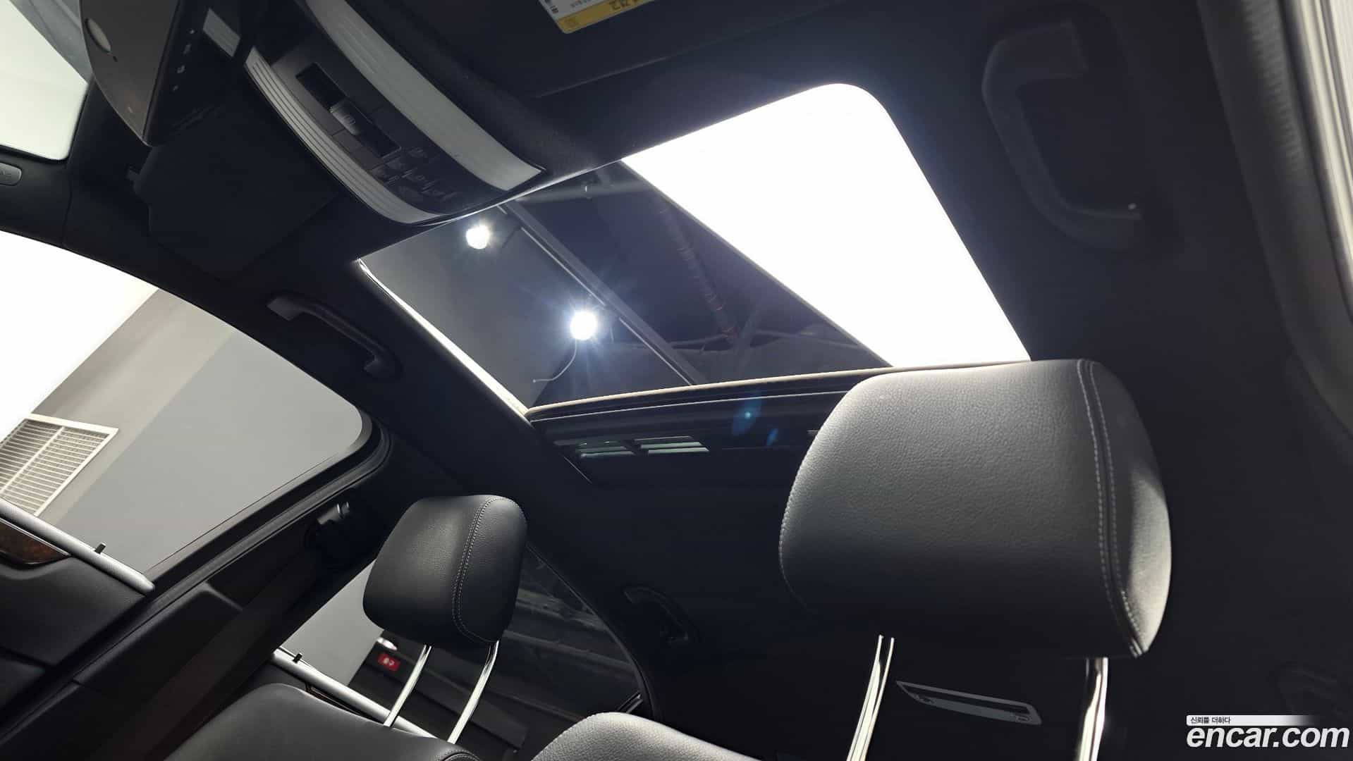 E-Class Mercedes-Benz 2016.1-OPTION-020