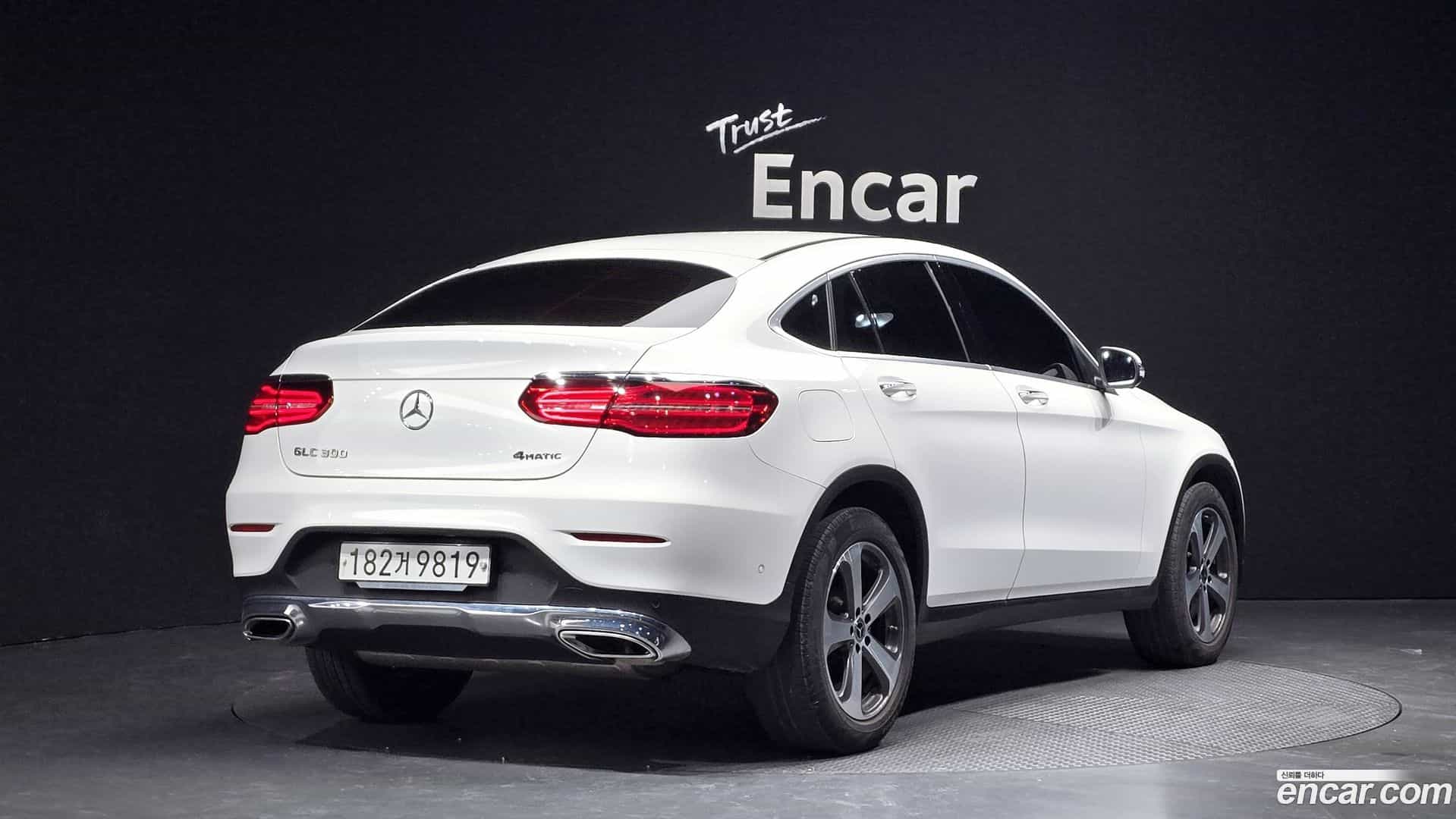 GLC-Class Mercedes-Benz 2019.9-OUTER-002