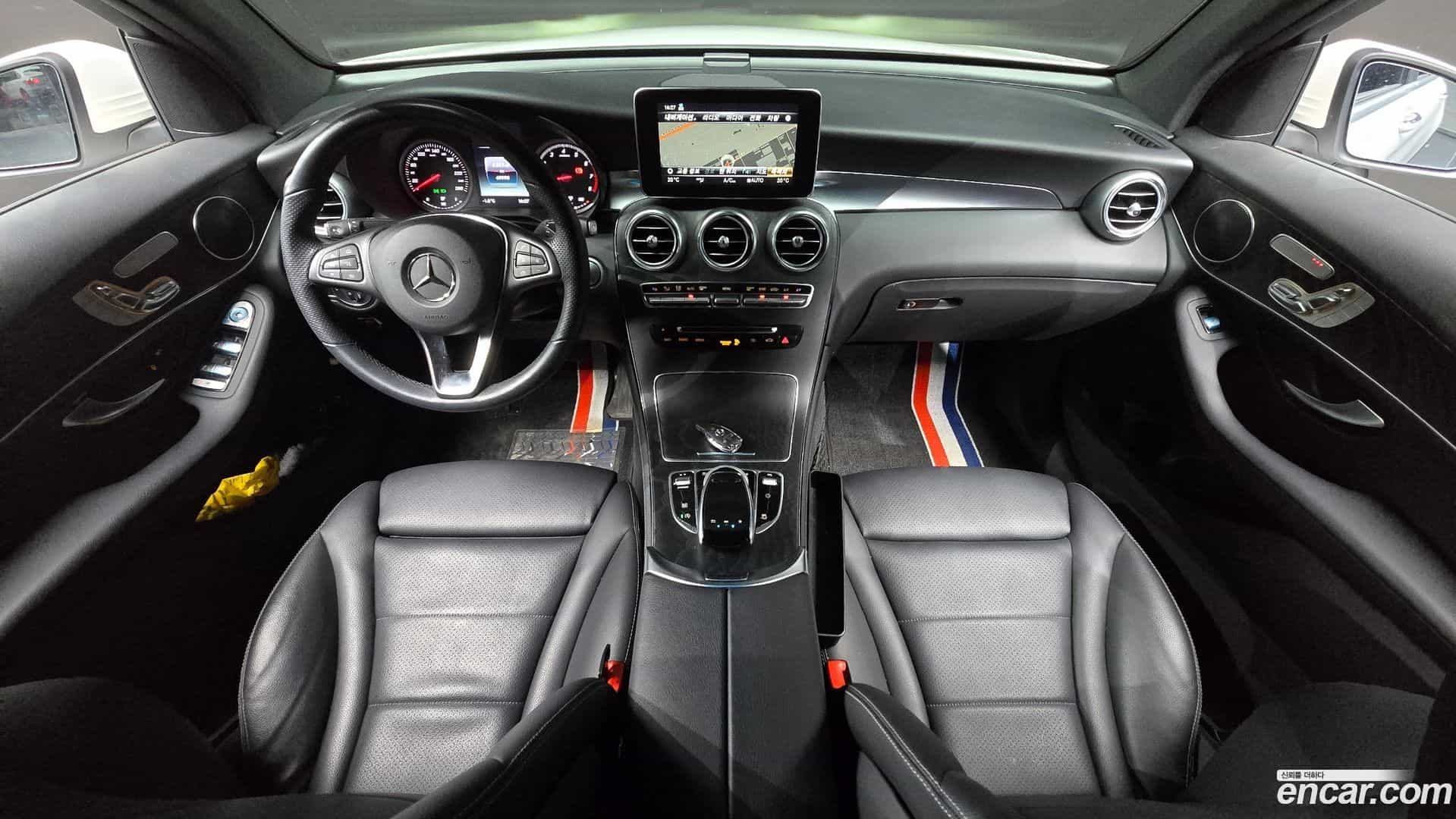 GLC-Class Mercedes-Benz 2019.9-INNER-007