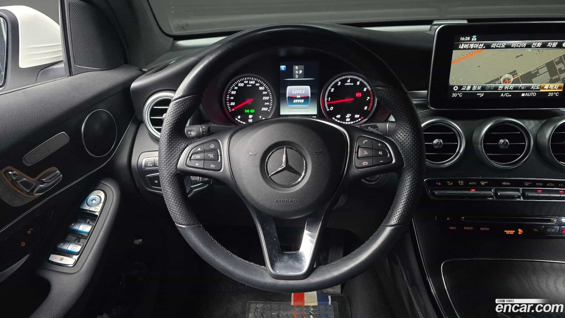 GLC-Class Mercedes-Benz 2019.9-OPTION-017