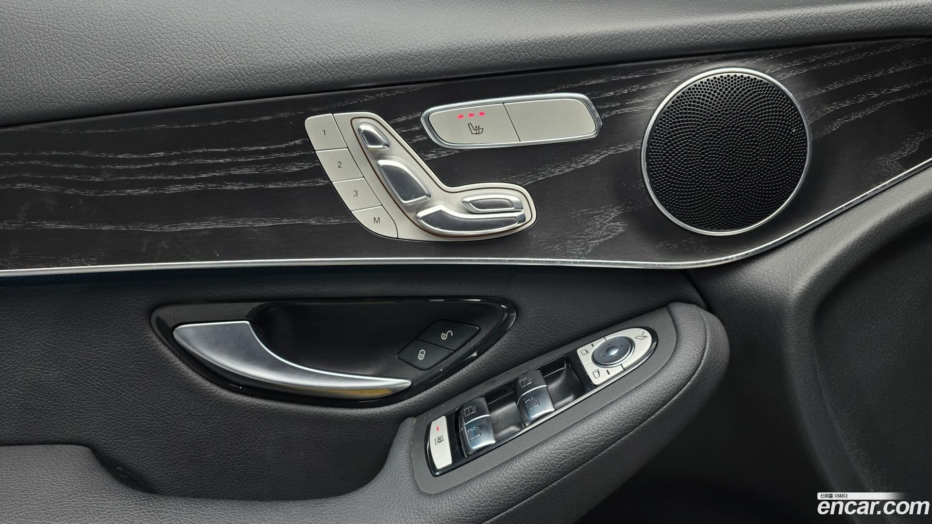 Main__Slider__Photo:GLC-Class Mercedes-Benz 2019.9-18