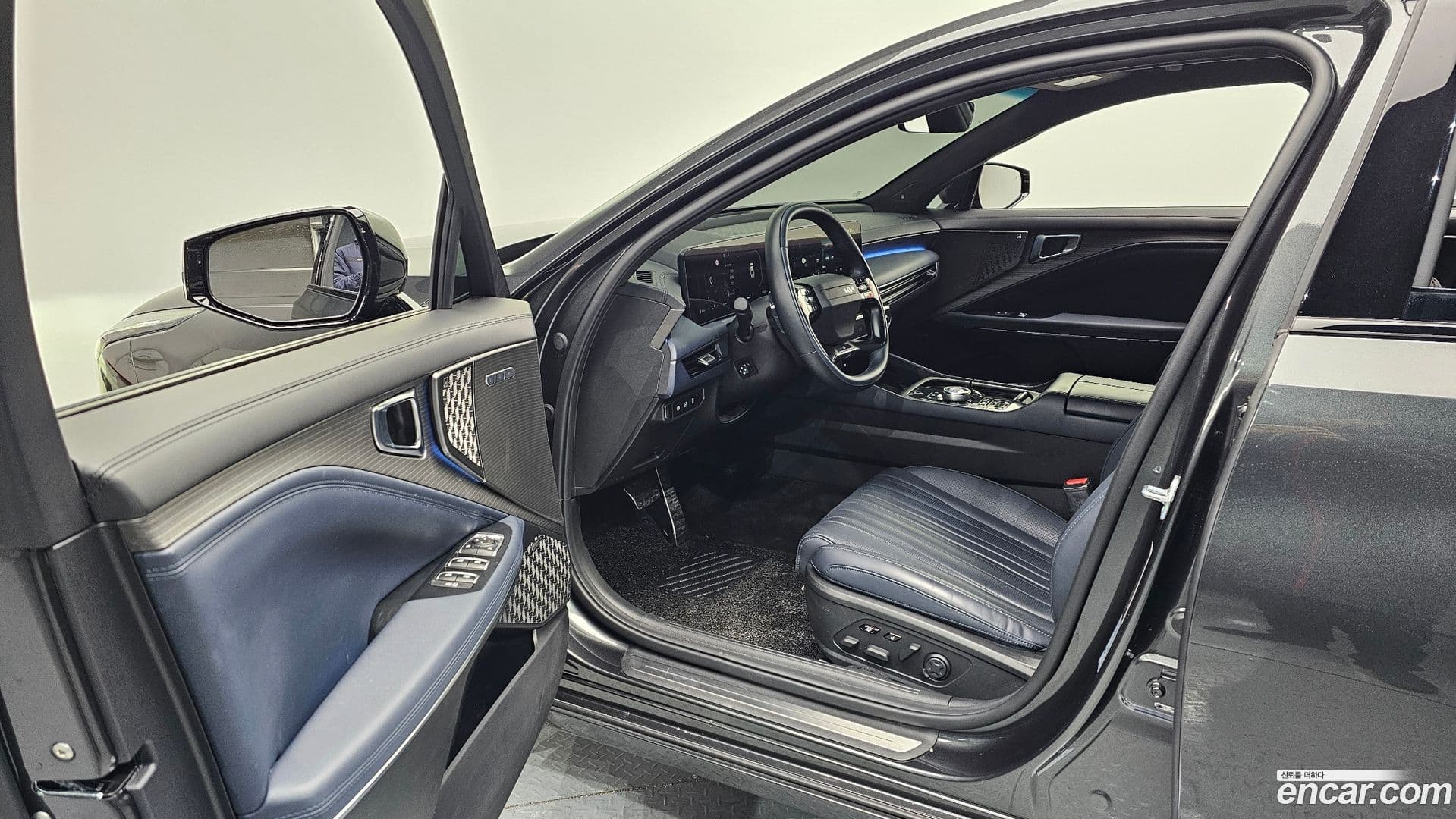 Main__Slider__Photo:K8 Kia 2024.9-9