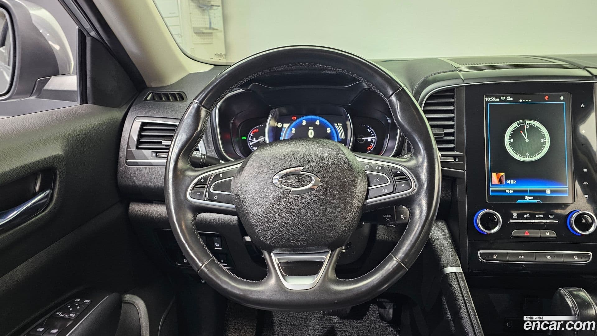 Main__Slider__Photo:QM6 Renault-KoreaSamsung 2021.10-12