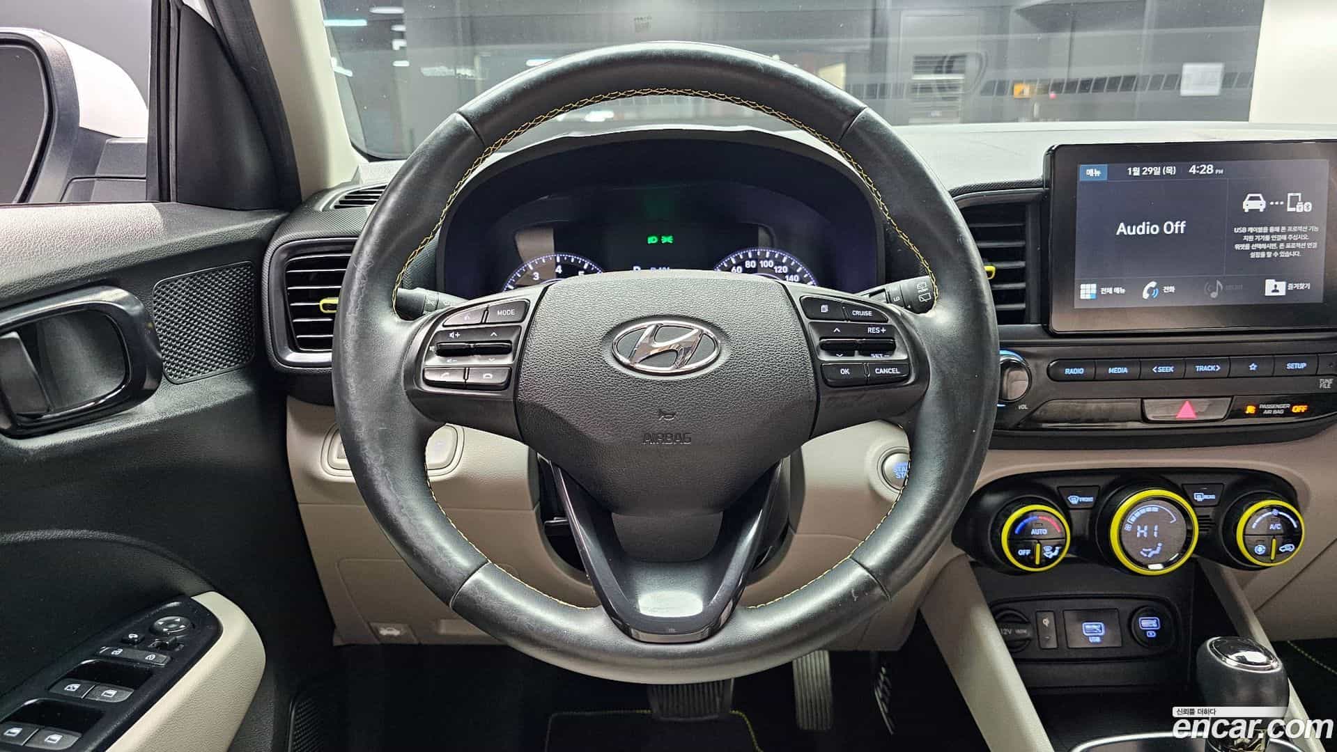 Venue Hyundai 2019.8-OPTION-017