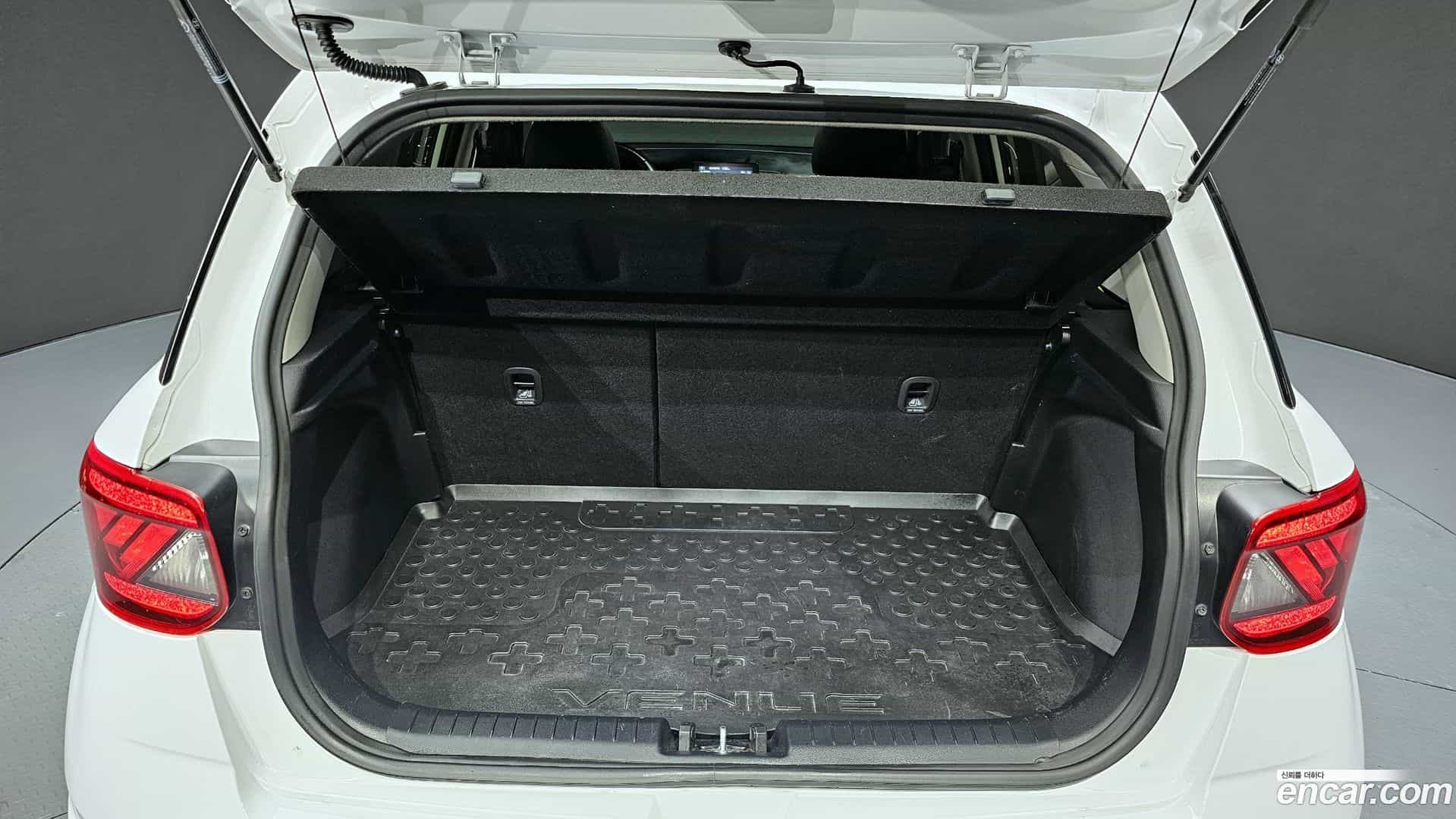 Venue Hyundai 2019.8-OPTION-024