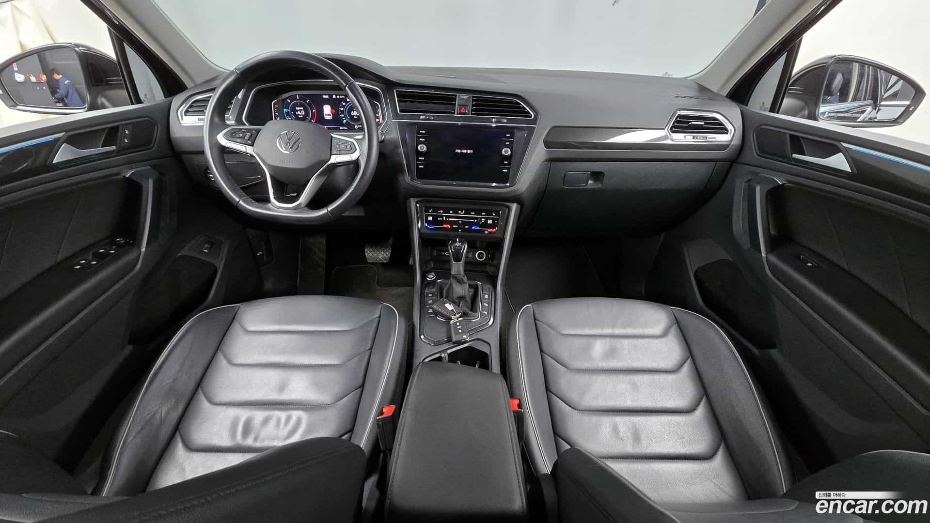 Tiguan Volkswagen 2022.1-INNER-006