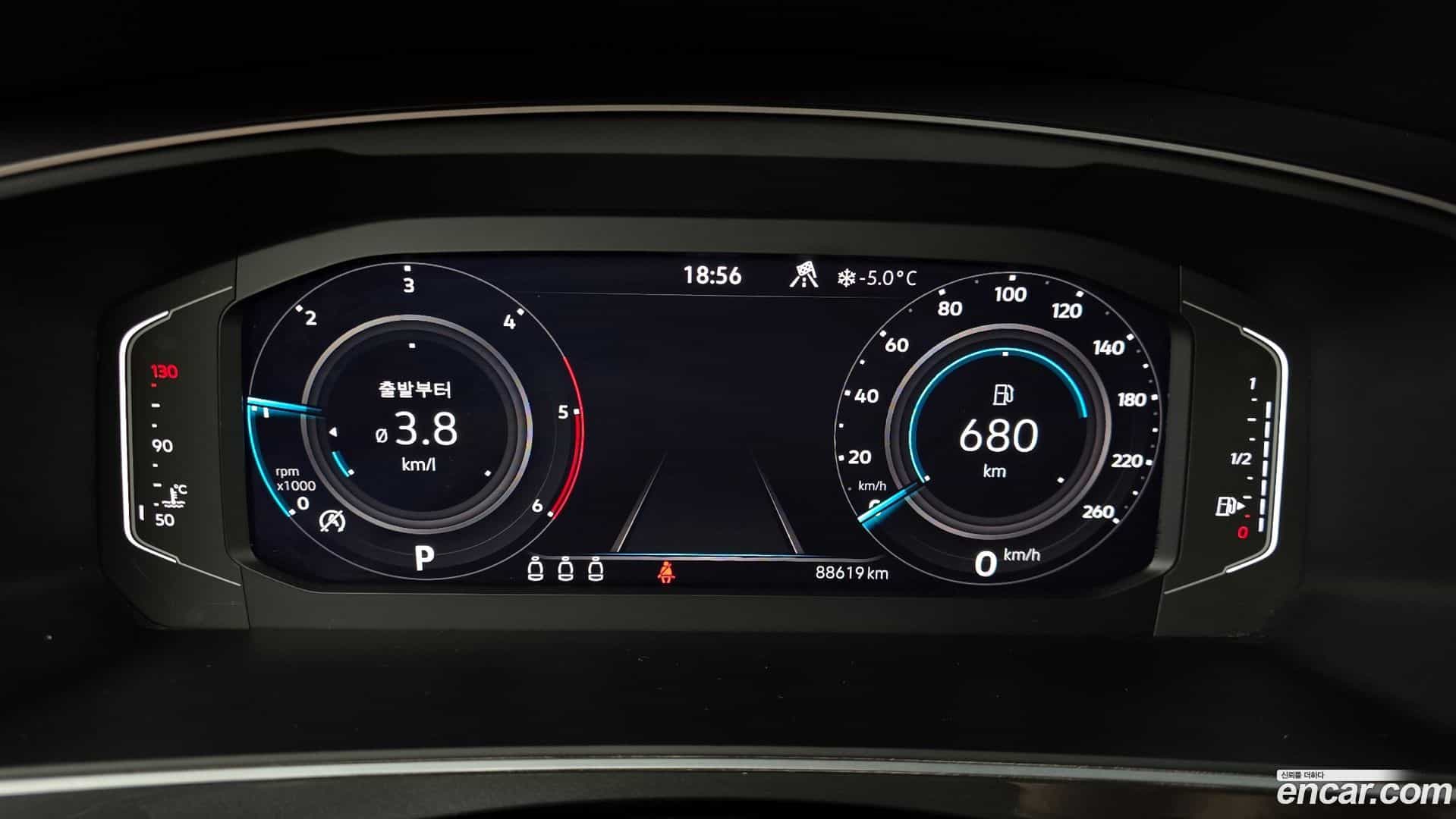 Tiguan Volkswagen 2022.1-INNER-008