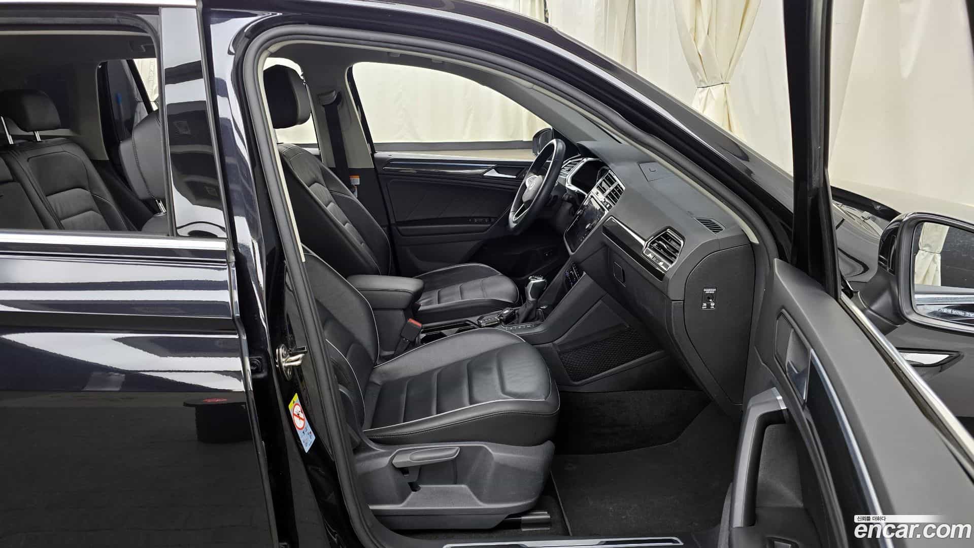 Tiguan Volkswagen 2022.1-OPTION-015