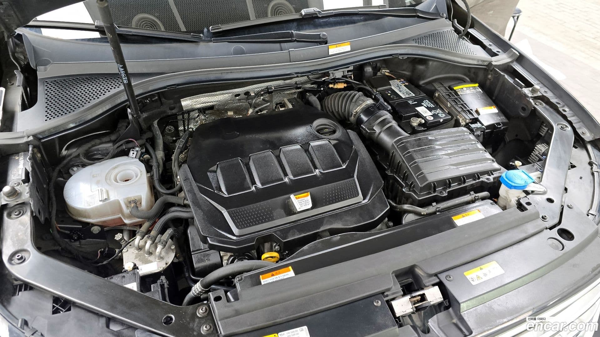 Main__Slider__Photo:Tiguan Volkswagen 2022.1-13