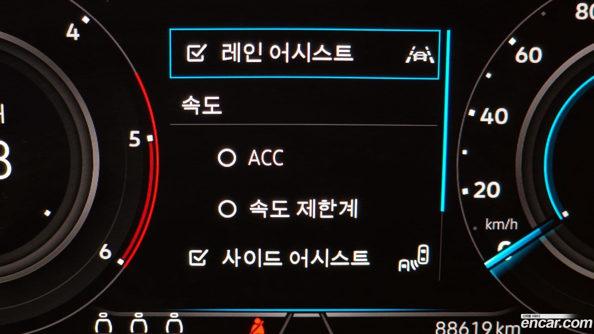 Main__Slider__Photo:Tiguan Volkswagen 2022.1-15