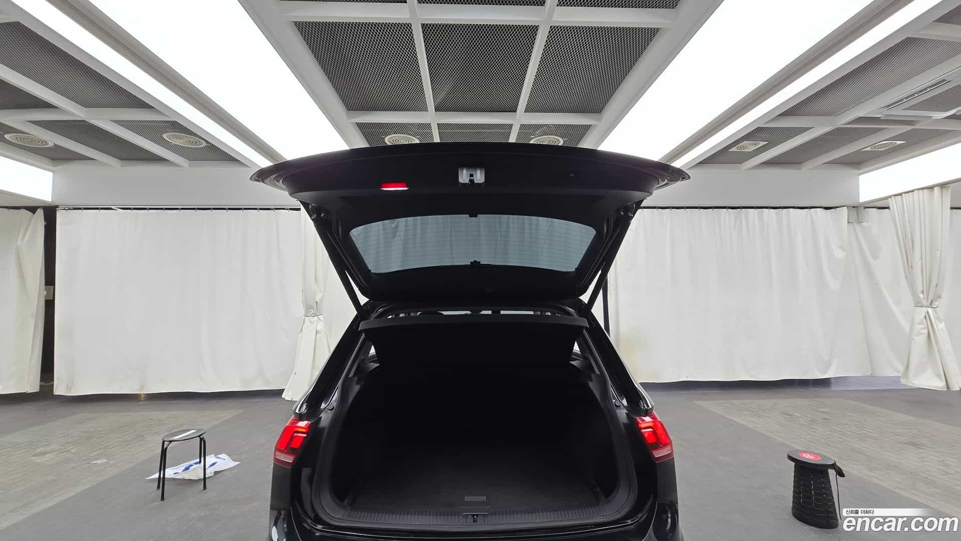 Tiguan Volkswagen 2022.1-OPTION-024