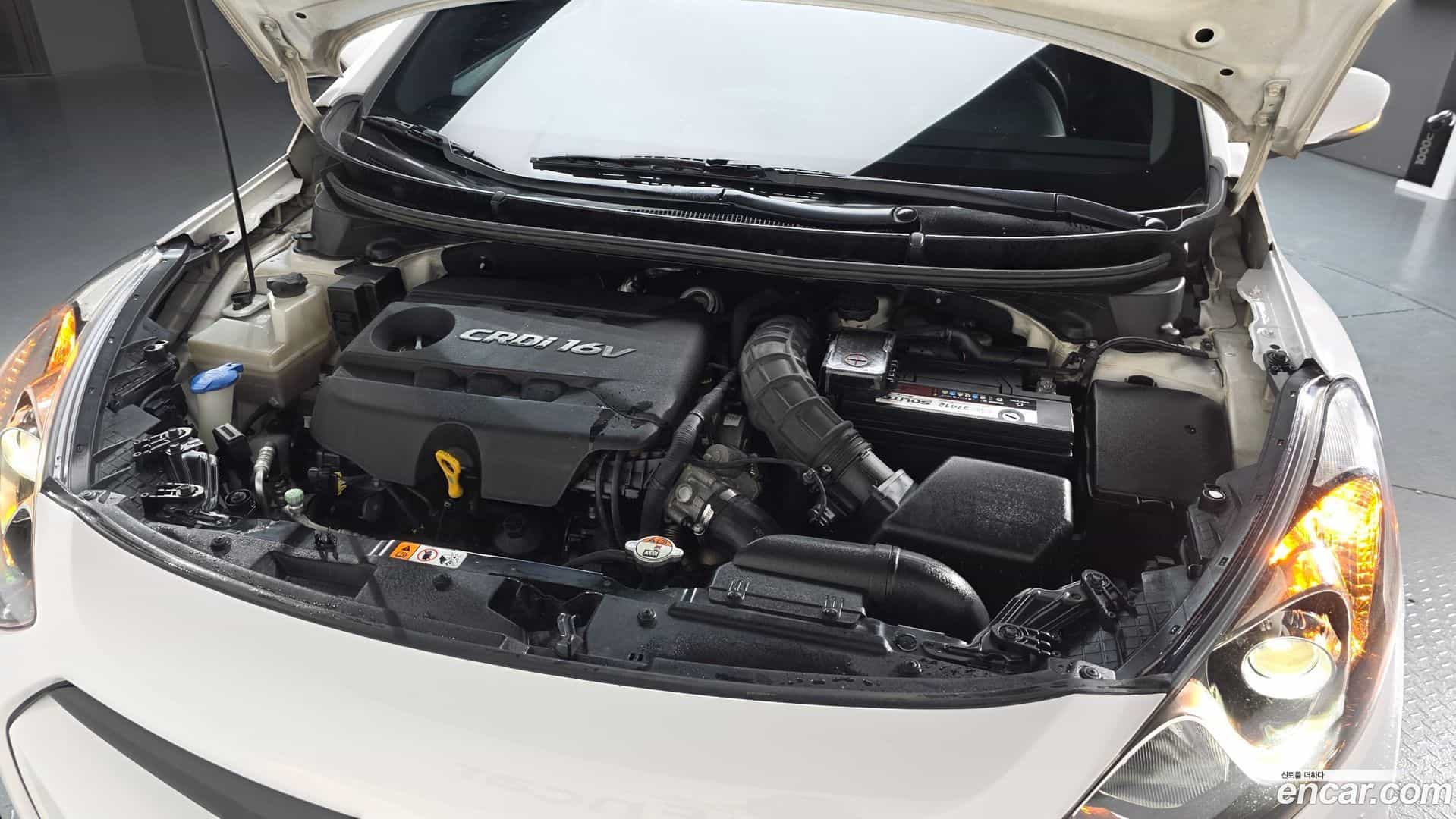 i30 Hyundai 2012.11-INNER-006