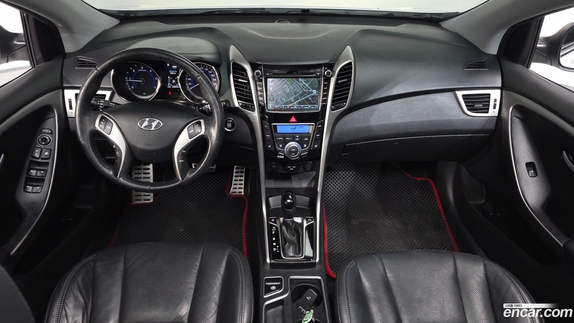 Main__Slider__Photo:i30 Hyundai 2012.11-6