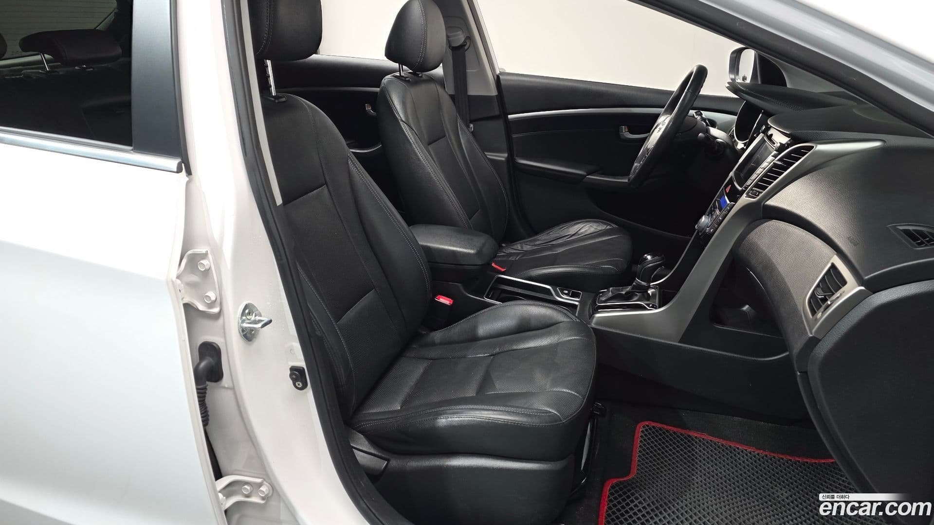 Main__Slider__Photo:i30 Hyundai 2012.11-9