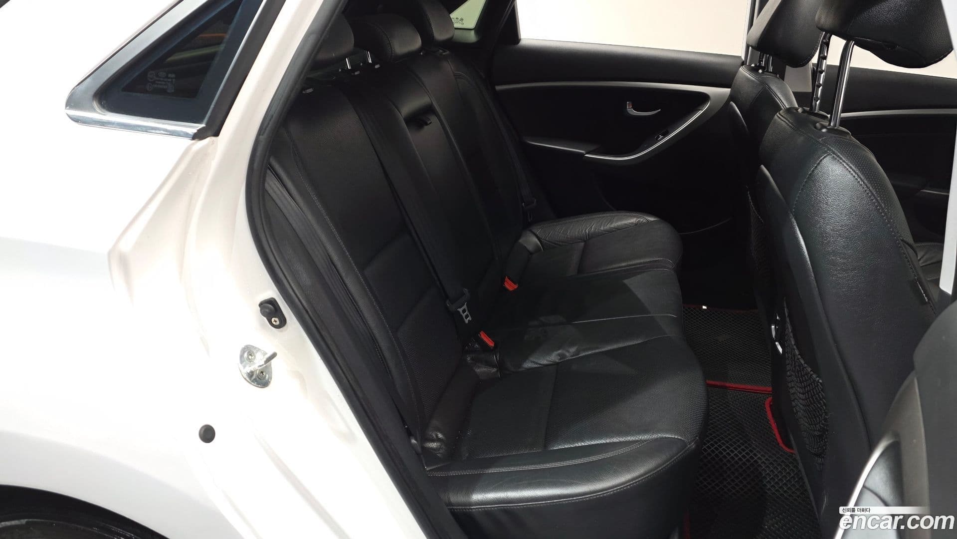 Main__Slider__Photo:i30 Hyundai 2012.11-10