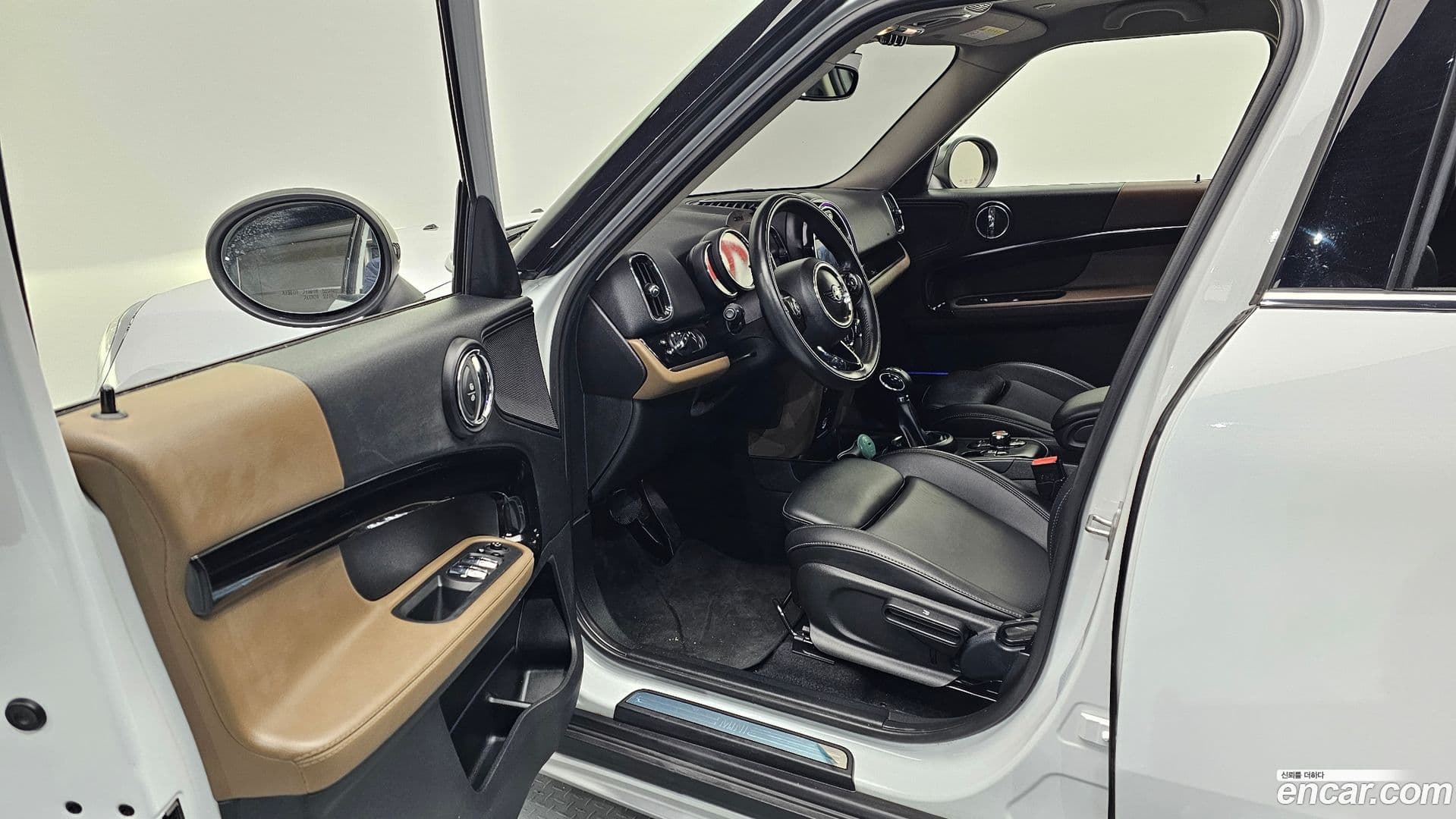 Main__Slider__Photo:Countryman Mini 2018.6-9