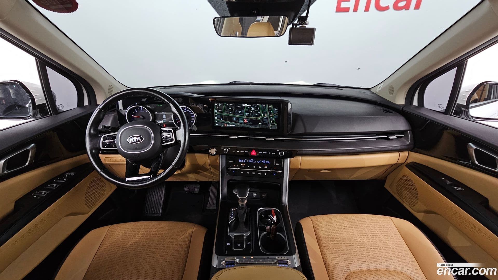 Main__Slider__Photo:Canival Kia 2021.4-6