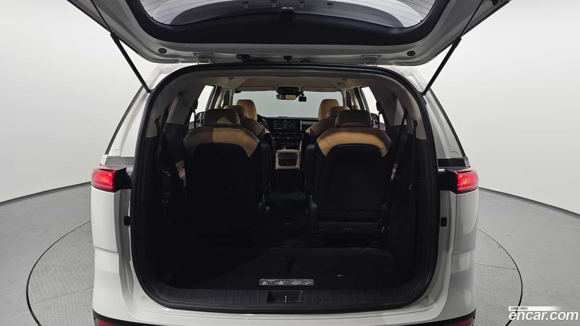 Canival Kia 2021.4-OPTION-024