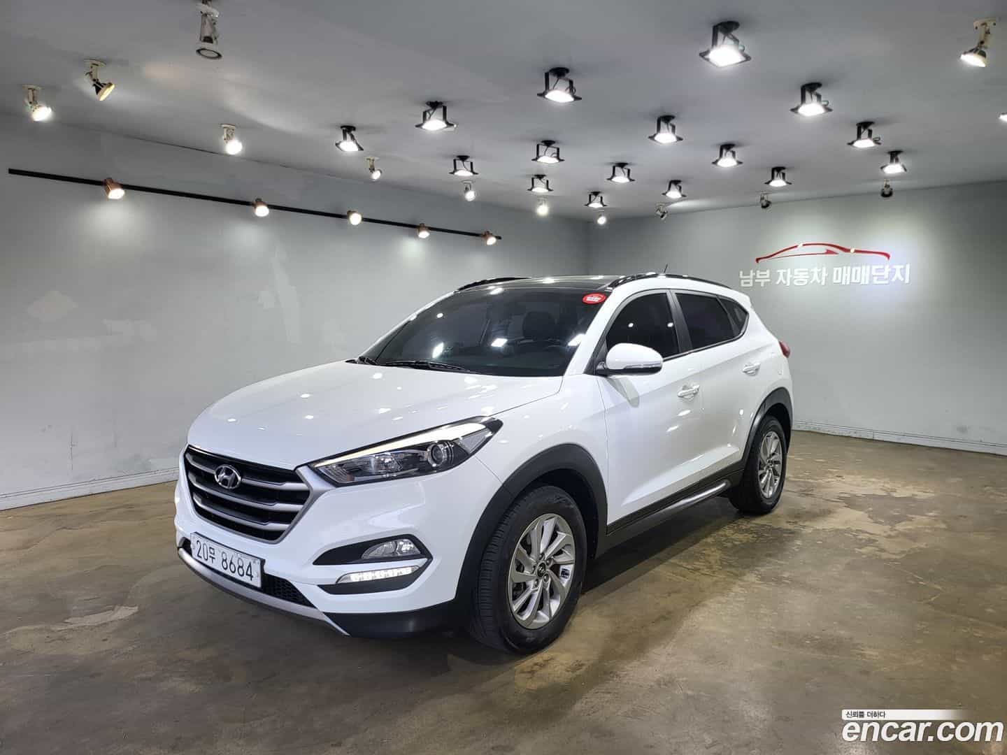 Tucson Hyundai 2015.10-OUTER-002