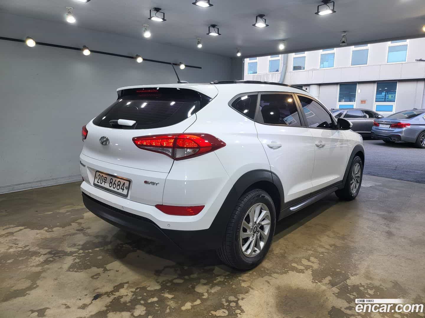 Tucson Hyundai 2015.10-OUTER-004