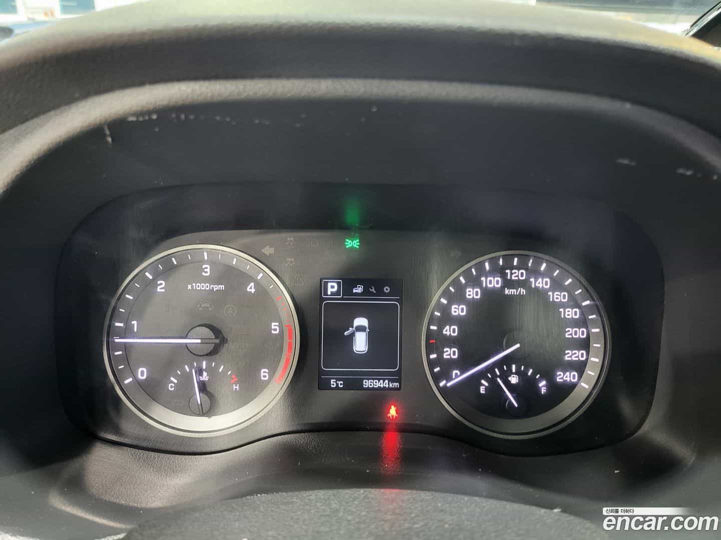 Tucson Hyundai 2015.10-INNER-010