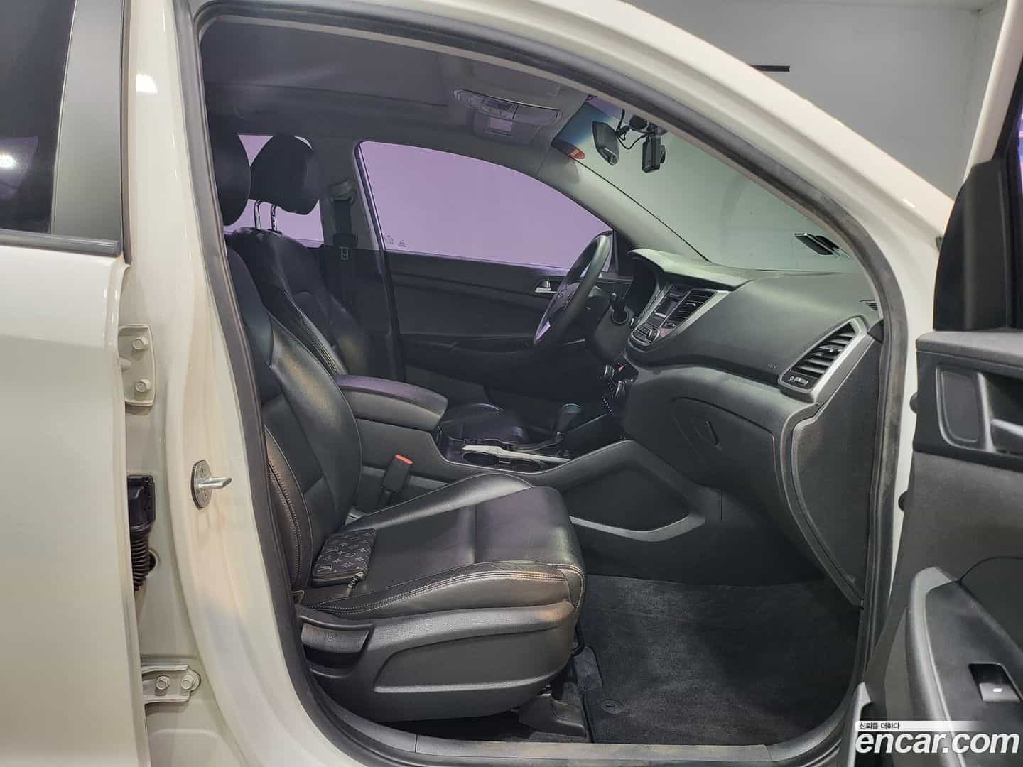 Tucson Hyundai 2015.10-OPTION-021