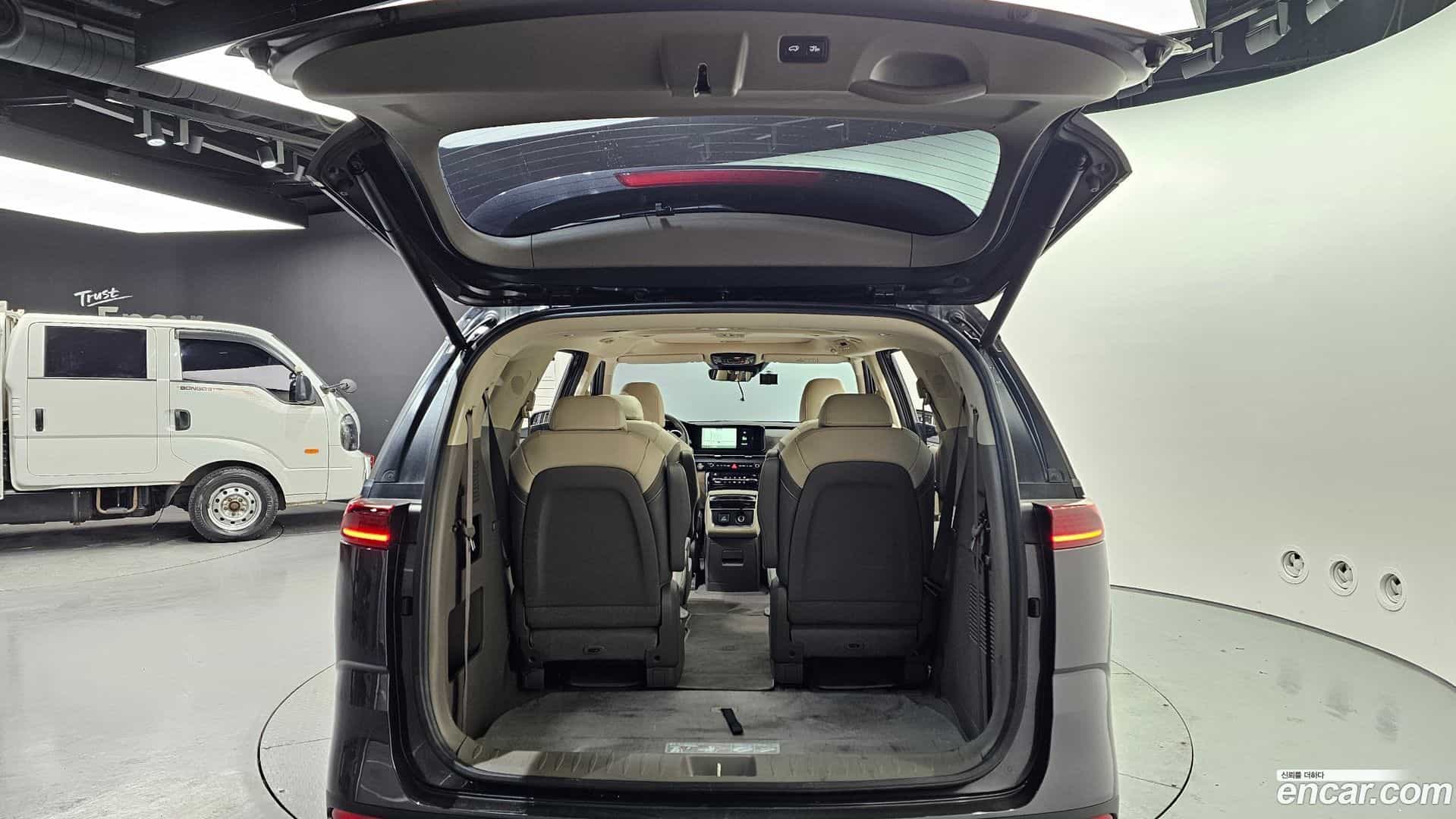 Canival Kia 2022.10-OPTION-024