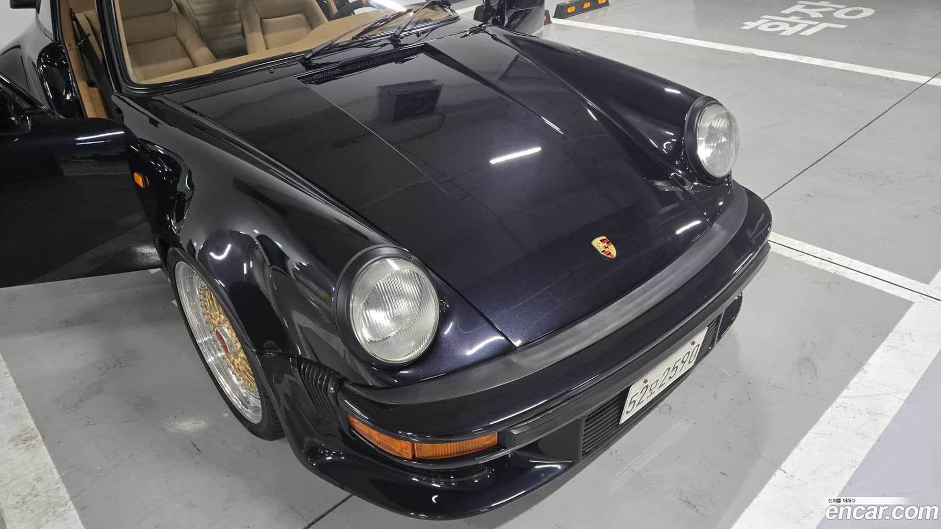 911 Porsche 1976.11-OUTER-003