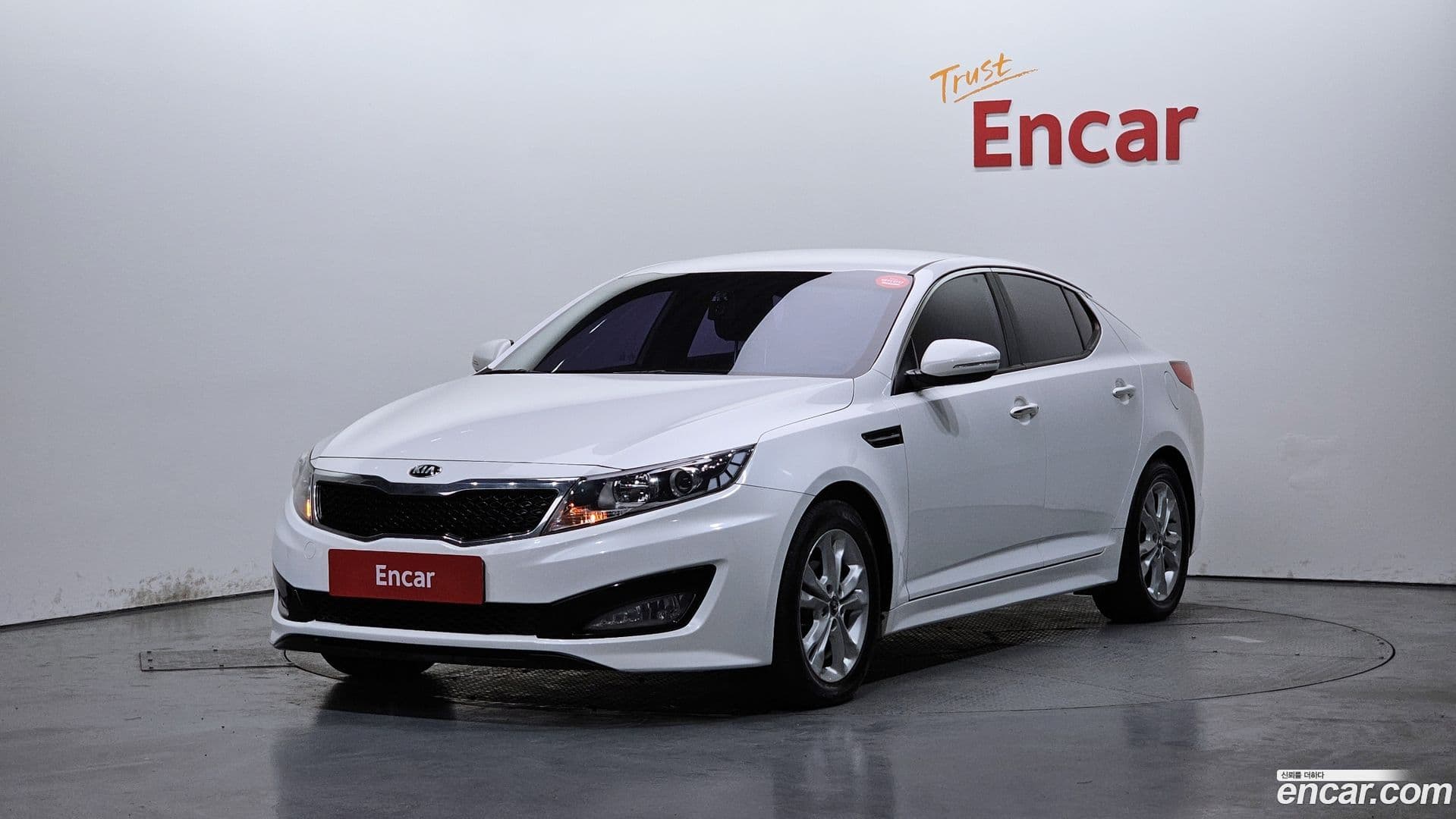 Main__Slider__Photo:K5 Kia 2012.9-0