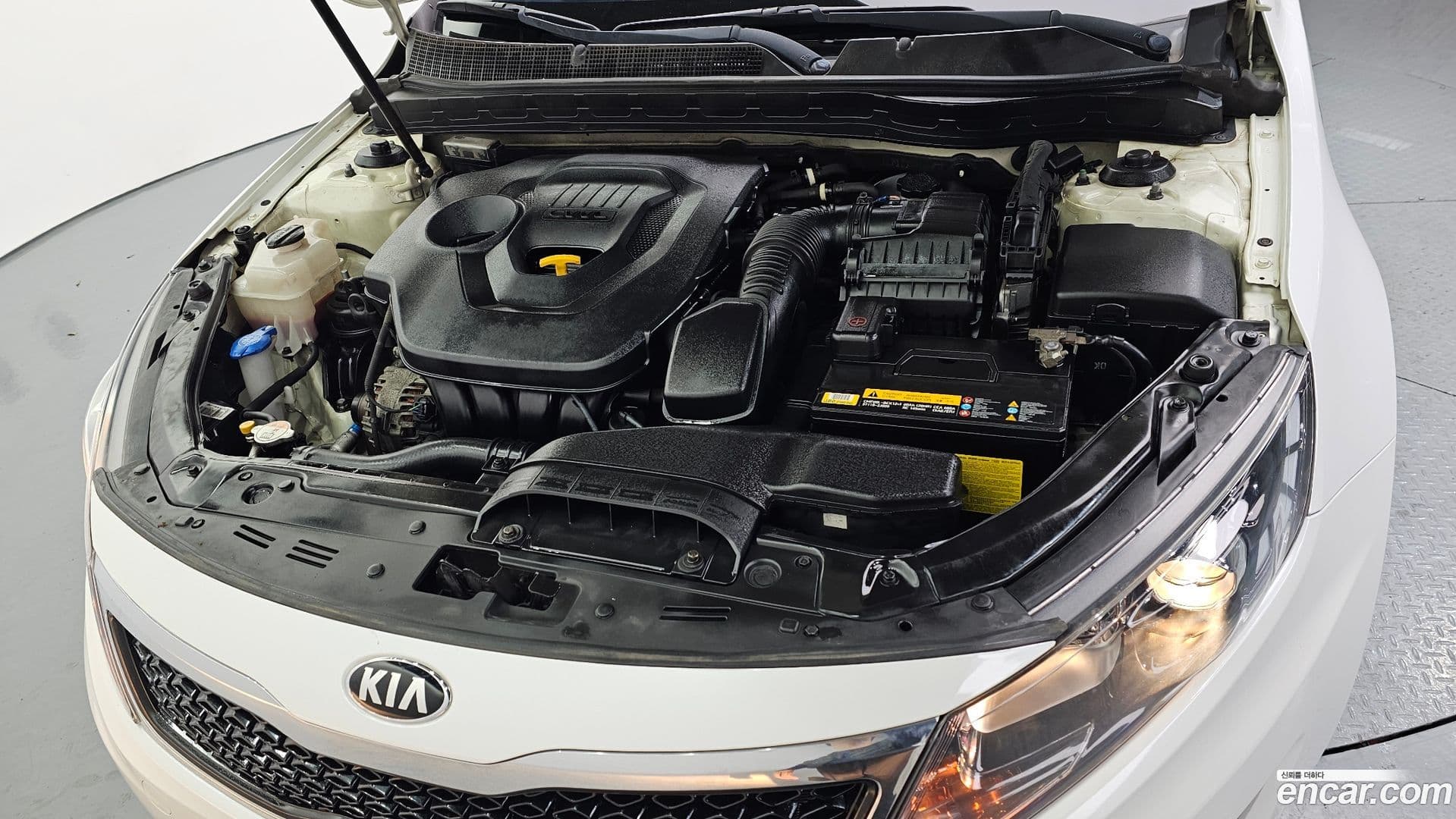 Main__Slider__Photo:K5 Kia 2012.9-5