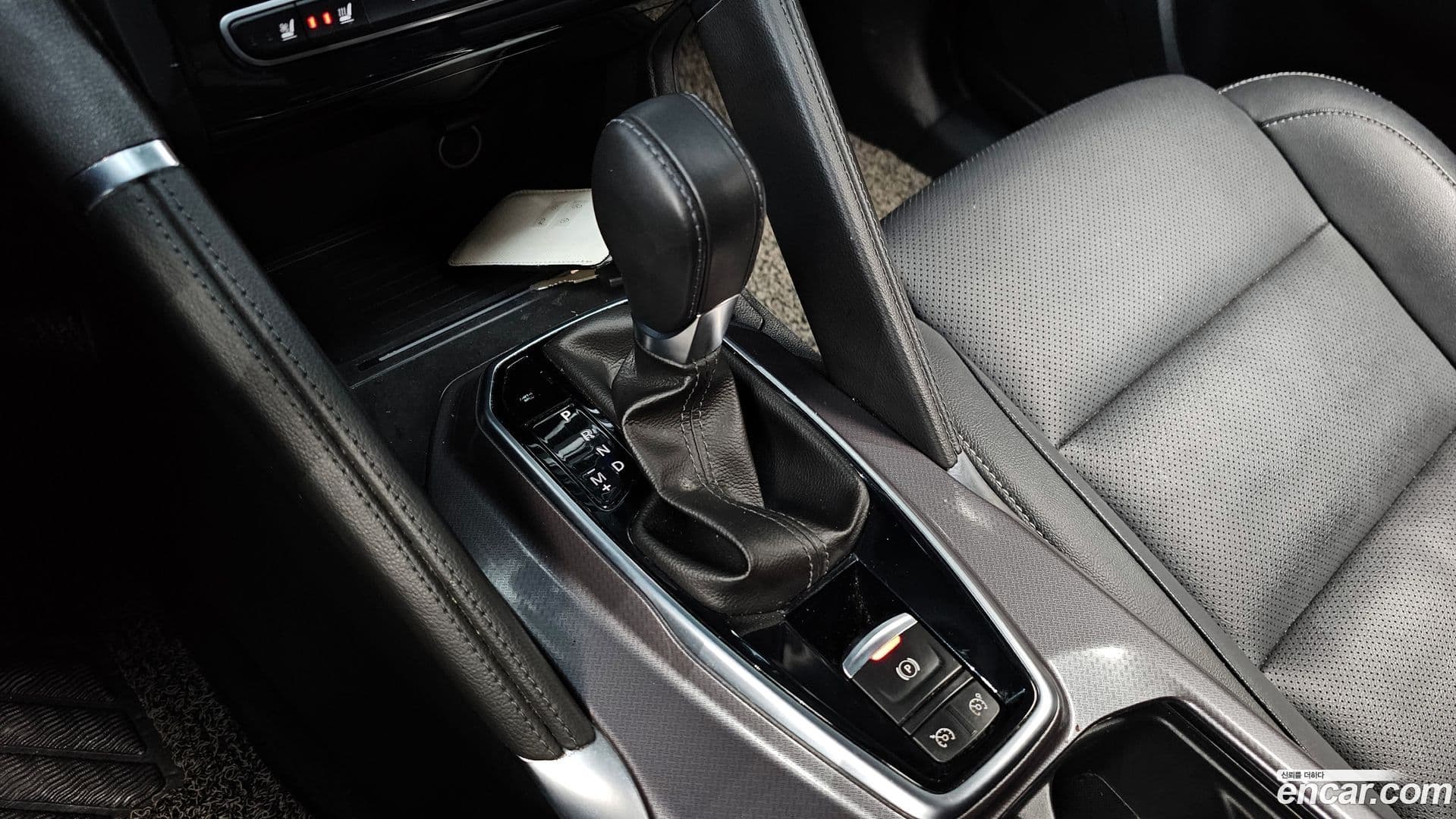 Main__Slider__Photo:QM6 Renault-KoreaSamsung 2017.10-8