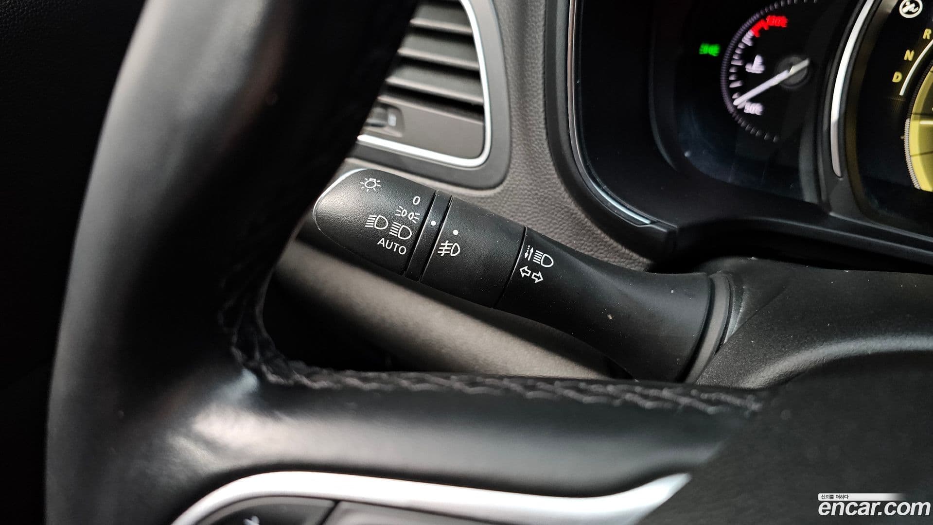 Main__Slider__Photo:QM6 Renault-KoreaSamsung 2017.10-16