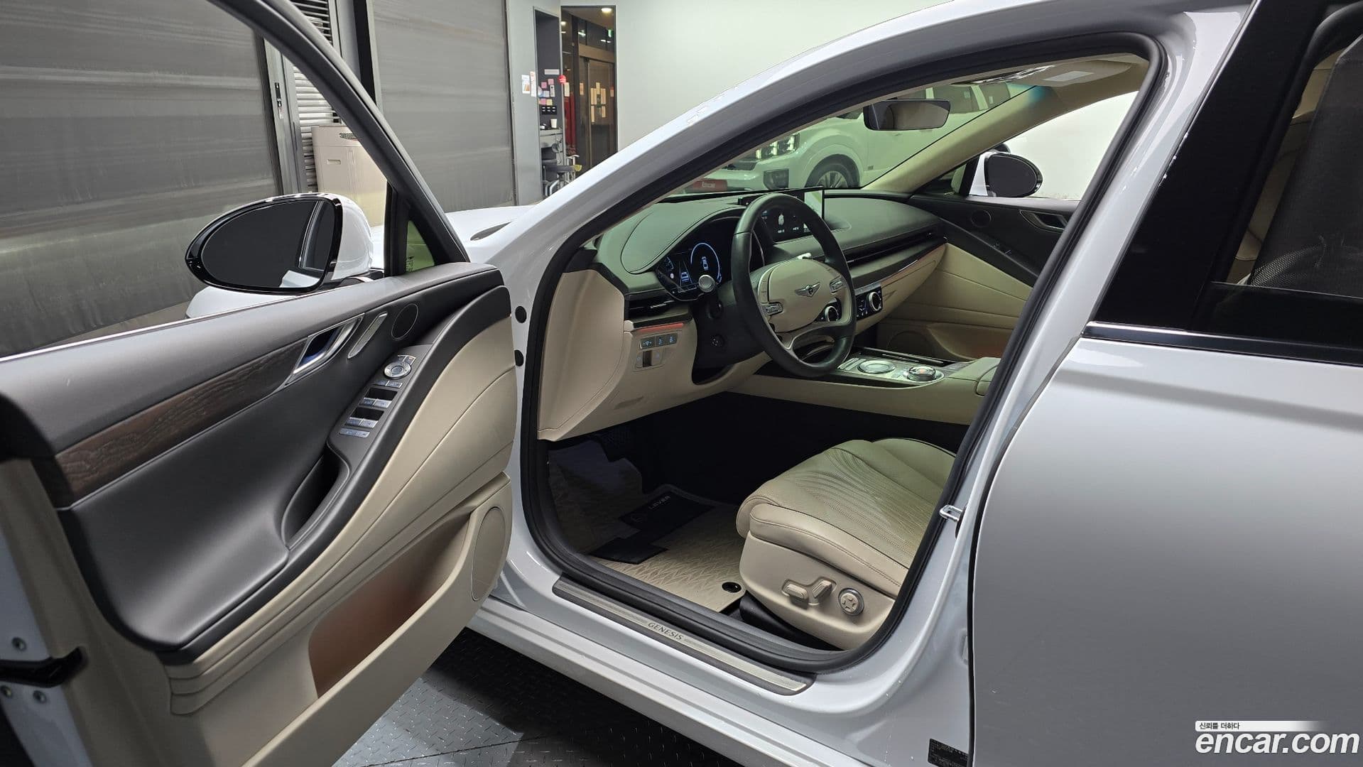 Main__Slider__Photo:G80 Genesis 2022.3-9