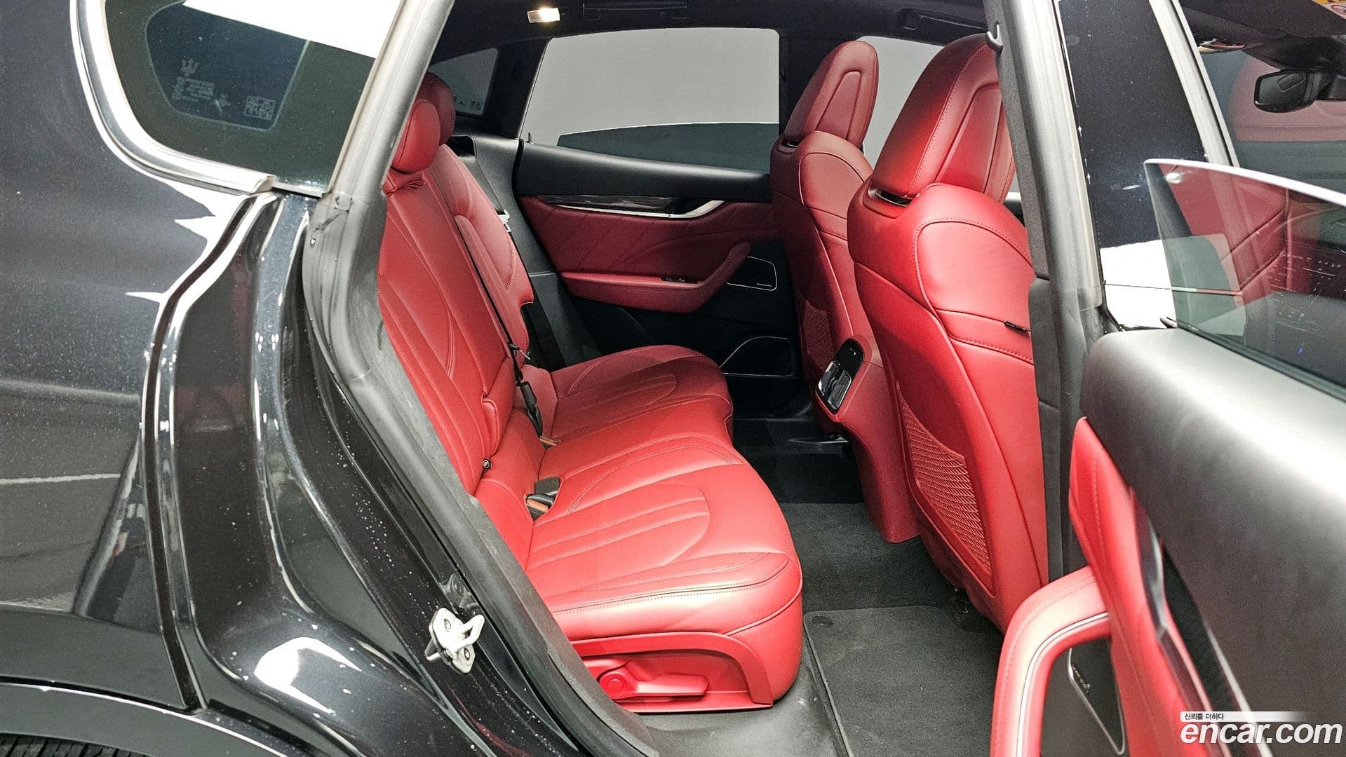 Main__Slider__Photo:Levante Maserati 2022.2-11