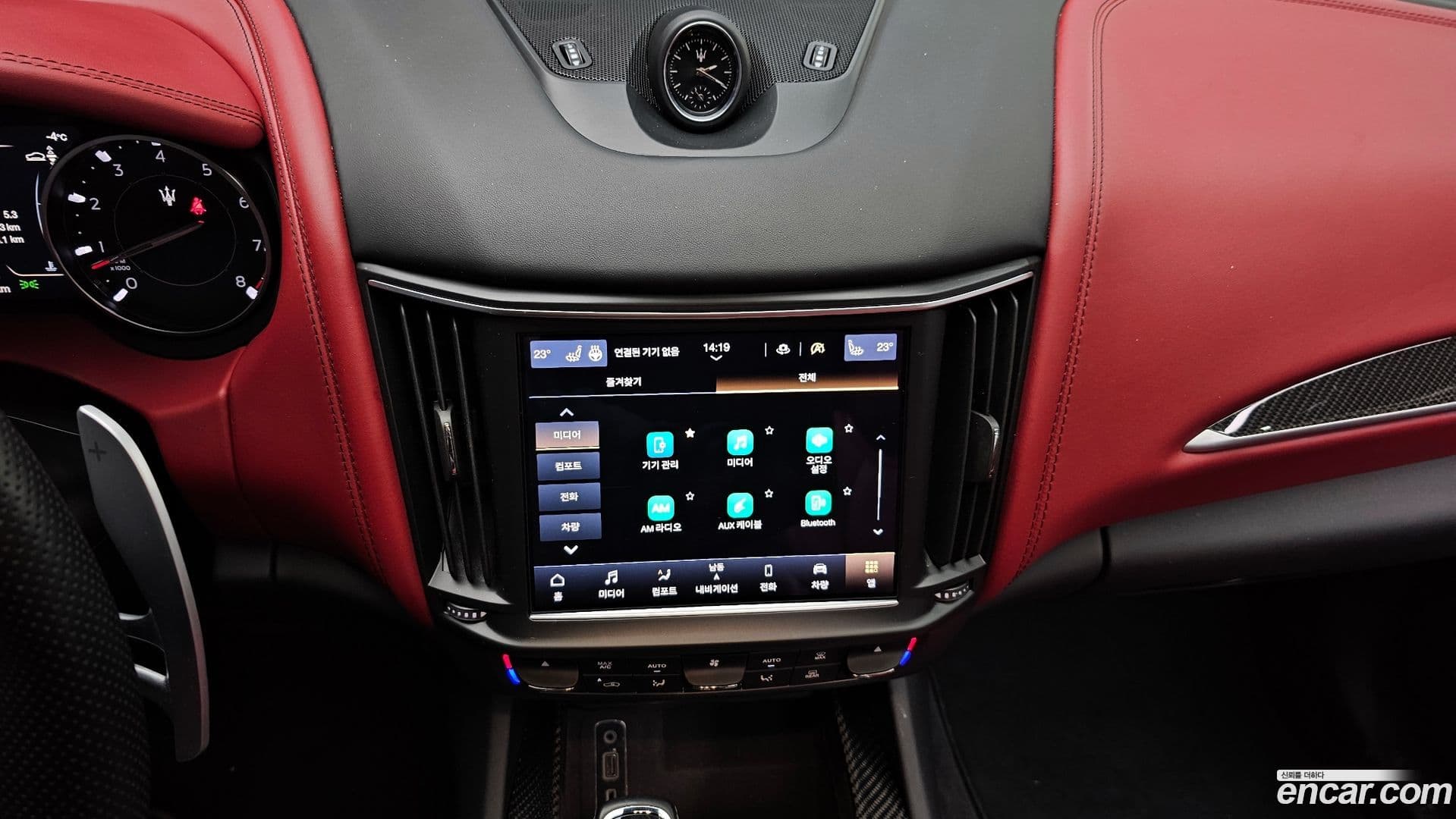 Main__Slider__Photo:Levante Maserati 2022.2-13