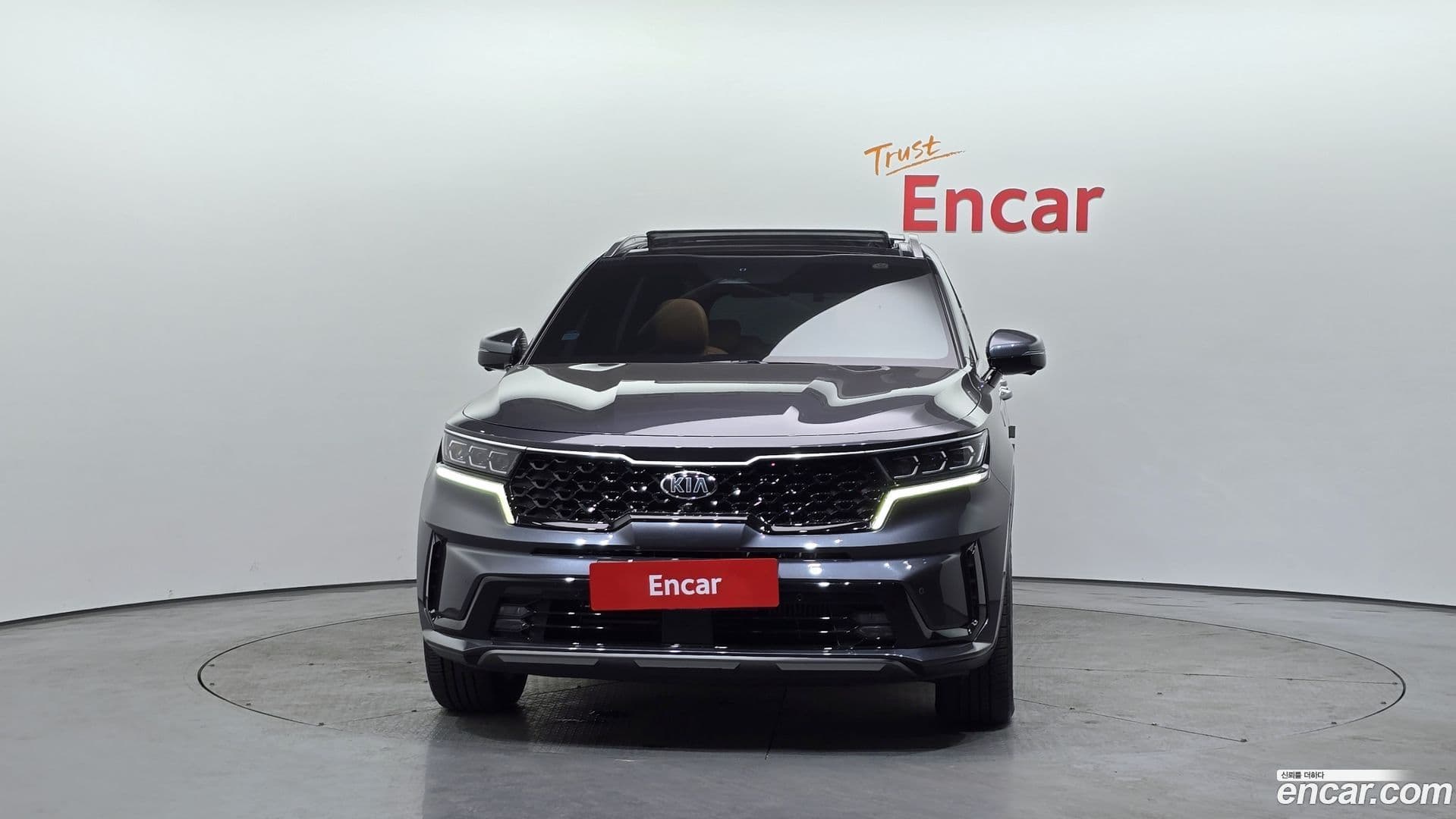 Main__Slider__Photo:Sorento Kia 2020.2-2