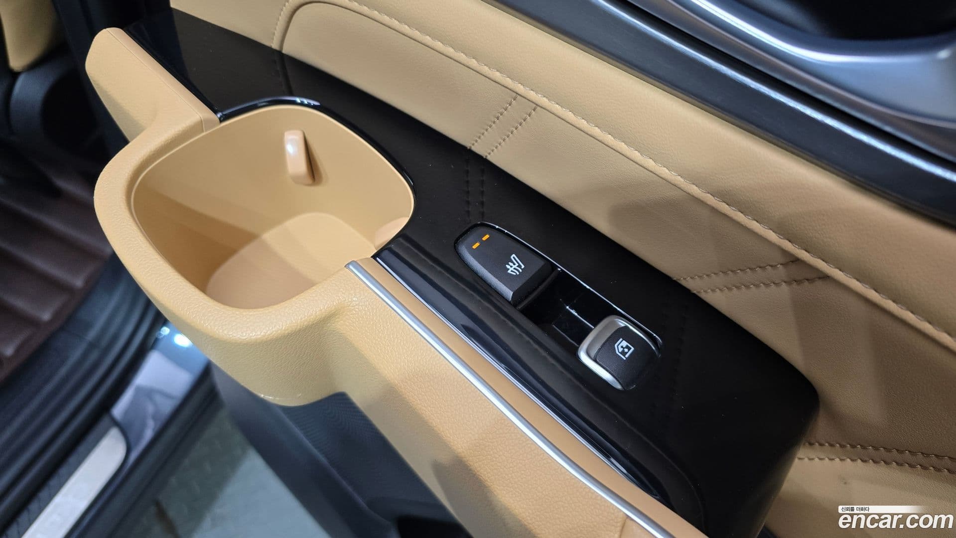 Main__Slider__Photo:Sorento Kia 2020.2-17