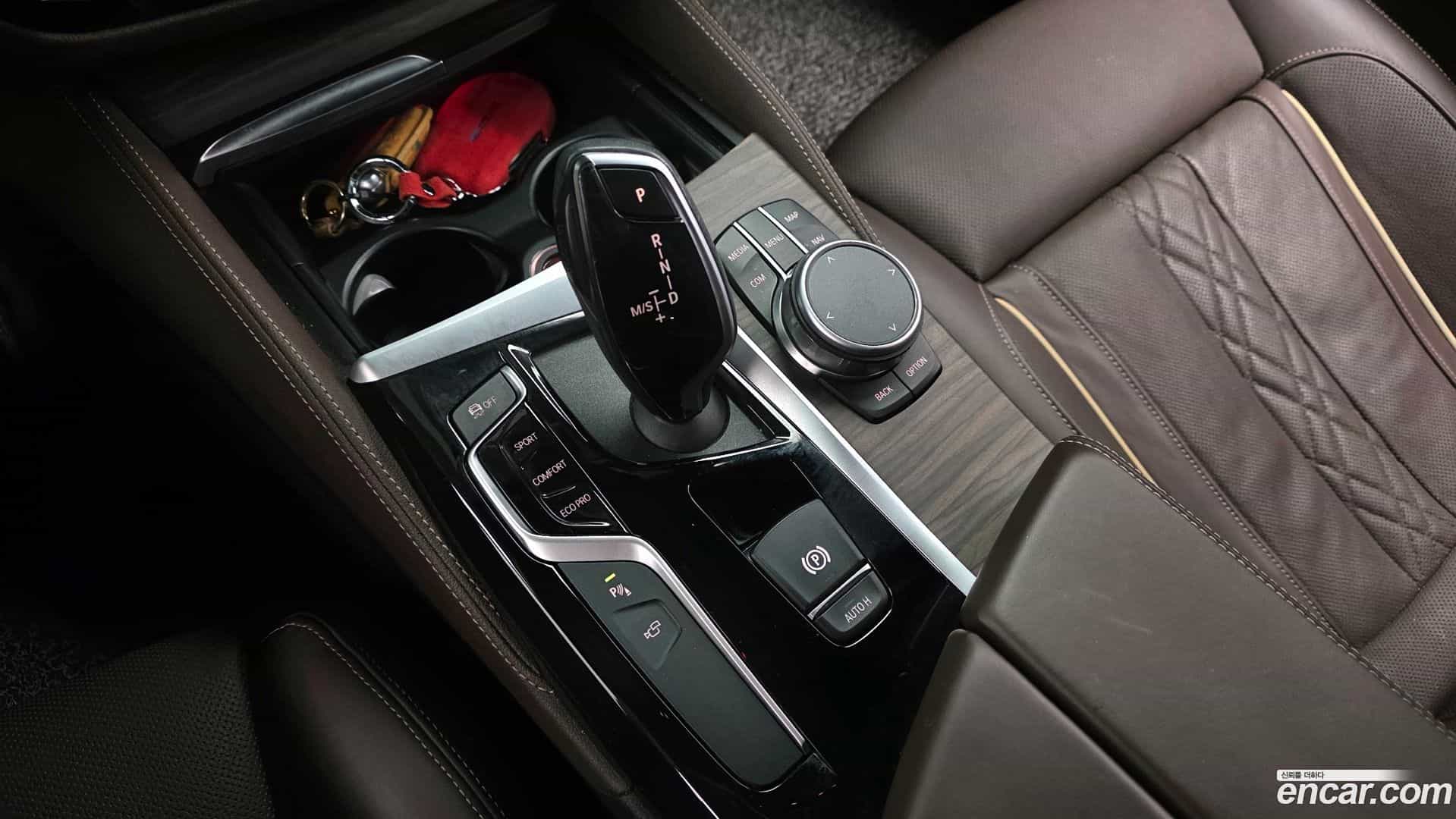 5-Series BMW 2020.6-INNER-009