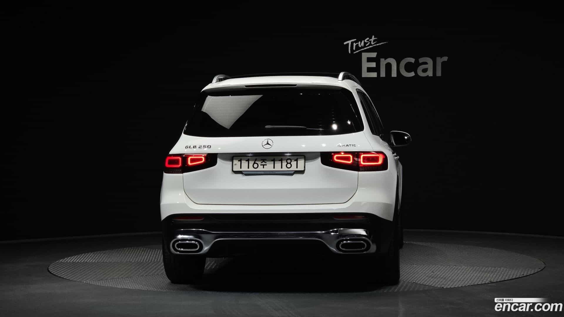 GLB-Class Mercedes-Benz 2023.5-OUTER-004