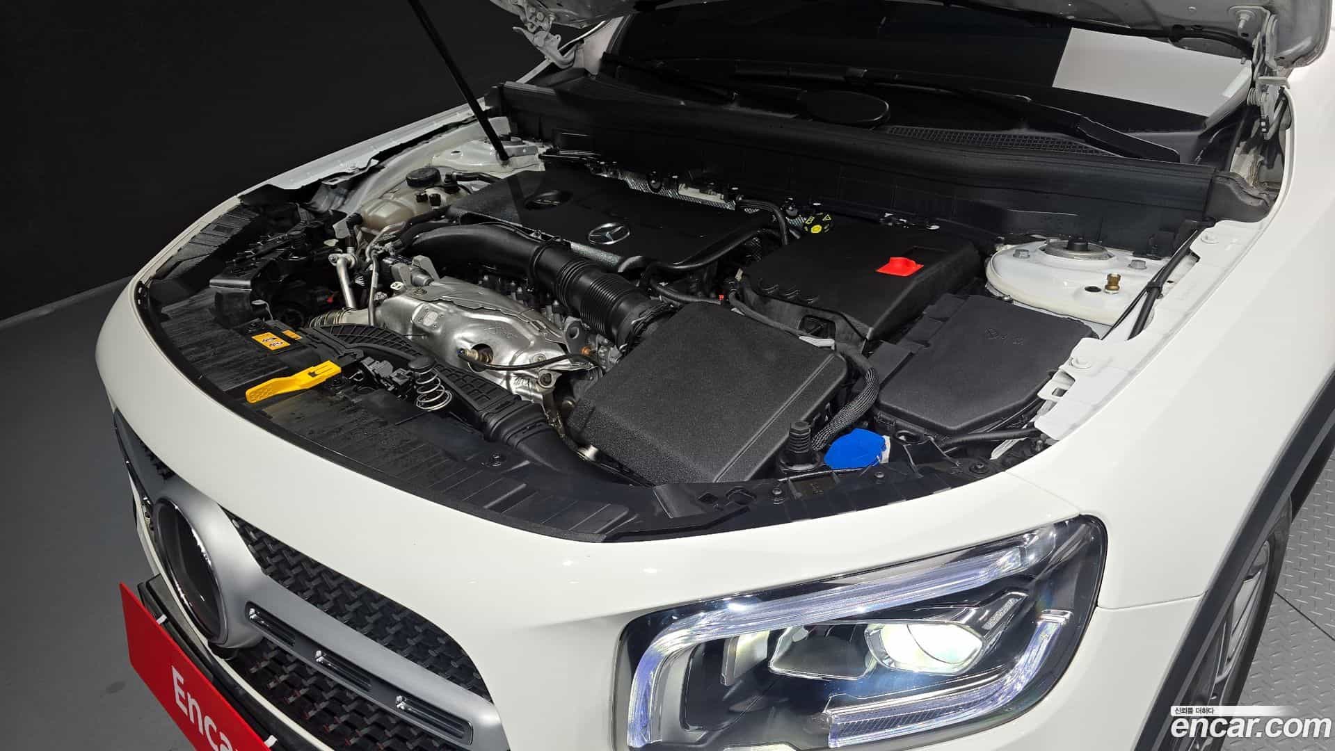 GLB-Class Mercedes-Benz 2023.5-INNER-006