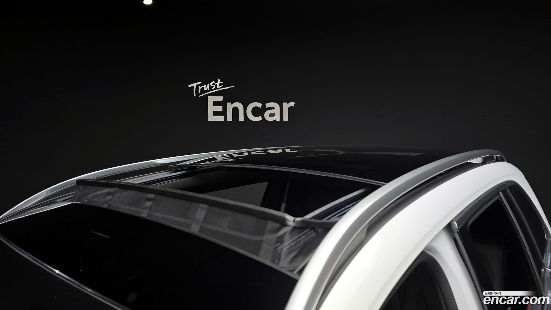 Main__Slider__Photo:GLB-Class Mercedes-Benz 2023.5-18